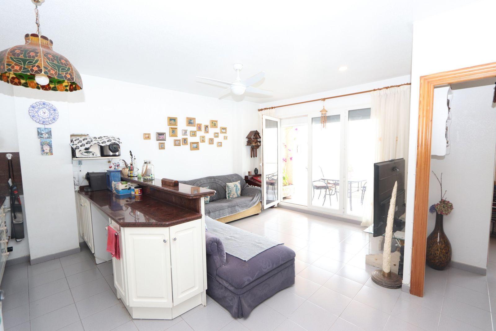 Resale - 3 Bedroom 2 Bathroom Apartamento in Torrevieja - Playa Flamenca - Alicante Resale - 3 Bedroom 2 Bathroom Apartamento in Torrevieja - Playa Flamenca - Alicante