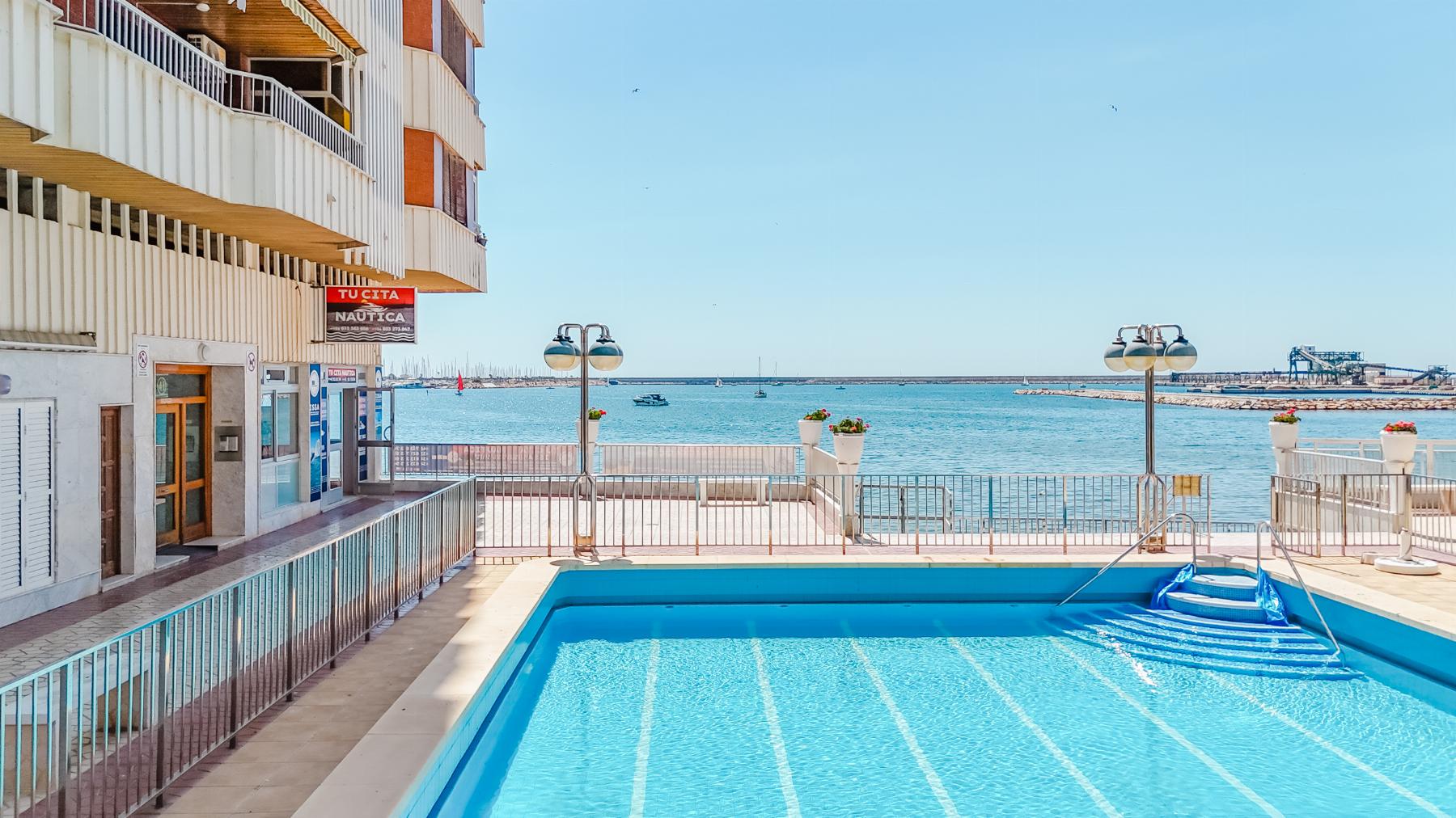 Resale - 3 Bedroom 3 Bathroom Apartamento in Torrevieja - Playa de La Acequion - Alicante Resale - 3 Bedroom 3 Bathroom Apartamento in Torrevieja - Playa de La Acequion - Alicante