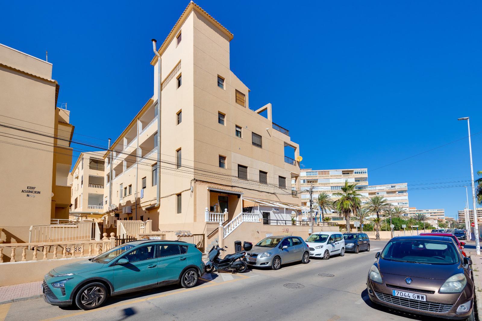 Resale - 1 Bedroom 1 Bathroom Apartamento in Torrevieja - PLAYA DE LA MATA - Alicante Resale - 1 Bedroom 1 Bathroom Apartamento in Torrevieja - PLAYA DE LA MATA - Alicante