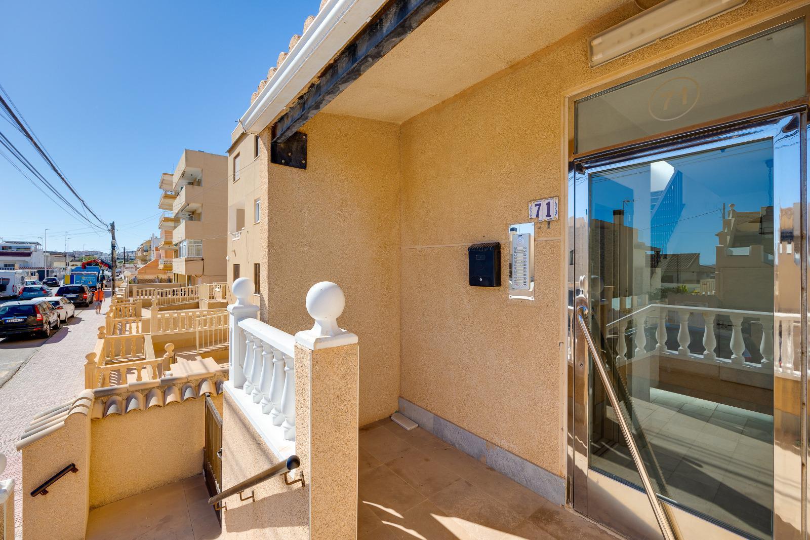 Resale - 1 Bedroom 1 Bathroom Apartamento in Torrevieja - PLAYA DE LA MATA - Alicante Resale - 1 Bedroom 1 Bathroom Apartamento in Torrevieja - PLAYA DE LA MATA - Alicante