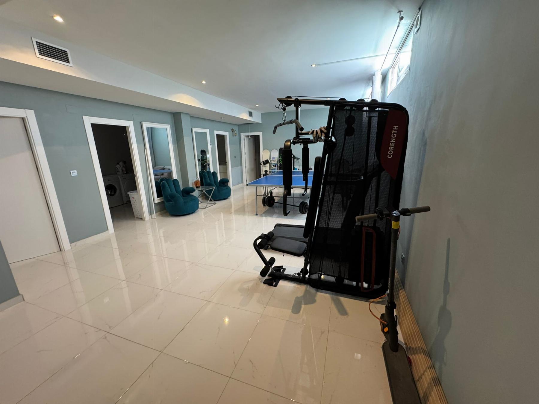 Resale - 5 Bedroom 4 Bathroom Chalet in Orihuela Costa - Villamartin - Alicante Resale - 5 Bedroom 4 Bathroom Chalet in Orihuela Costa - Villamartin - Alicante
