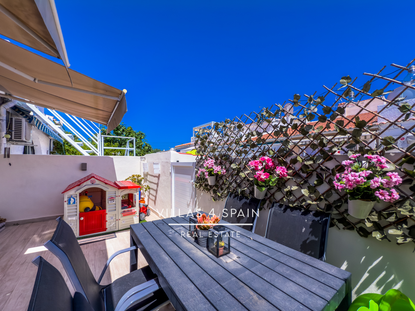 Resale - 2 Bedroom 1 bathroom Fully Renovated Town house with front garden in Torrevieja, San Luis - calle Zarauz - Alicante Resale - 2 Bedroom 1 bathroom Fully Renovated Town house with front garden in Torrevieja, San Luis - calle Zarauz - Alicante
