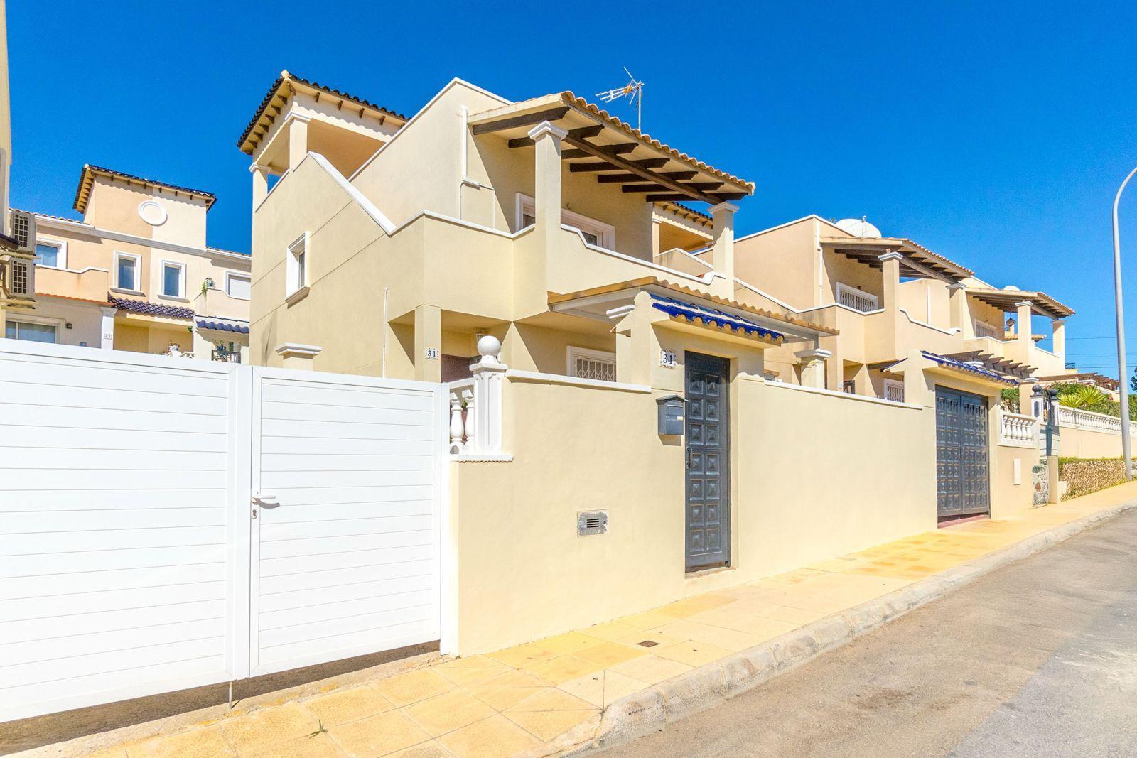 Resale - 3 Bedroom 2 Bathroom Casa in Orihuela Costa - Las Filipinas - Alicante Resale - 3 Bedroom 2 Bathroom Casa in Orihuela Costa - Las Filipinas - Alicante