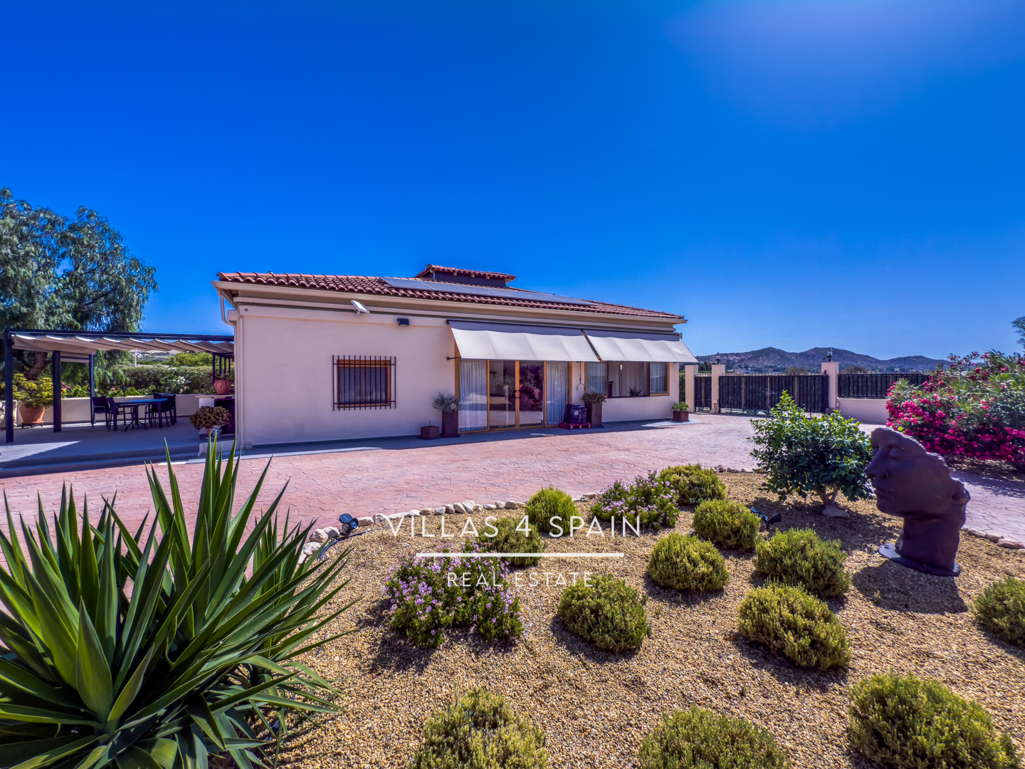 Resale - 3 Bed 2 Bath Villa in La Romana, Alicante - ctra. Algueña - Alicante Resale - 3 Bed 2 Bath Villa in La Romana, Alicante - ctra. Algueña - Alicante