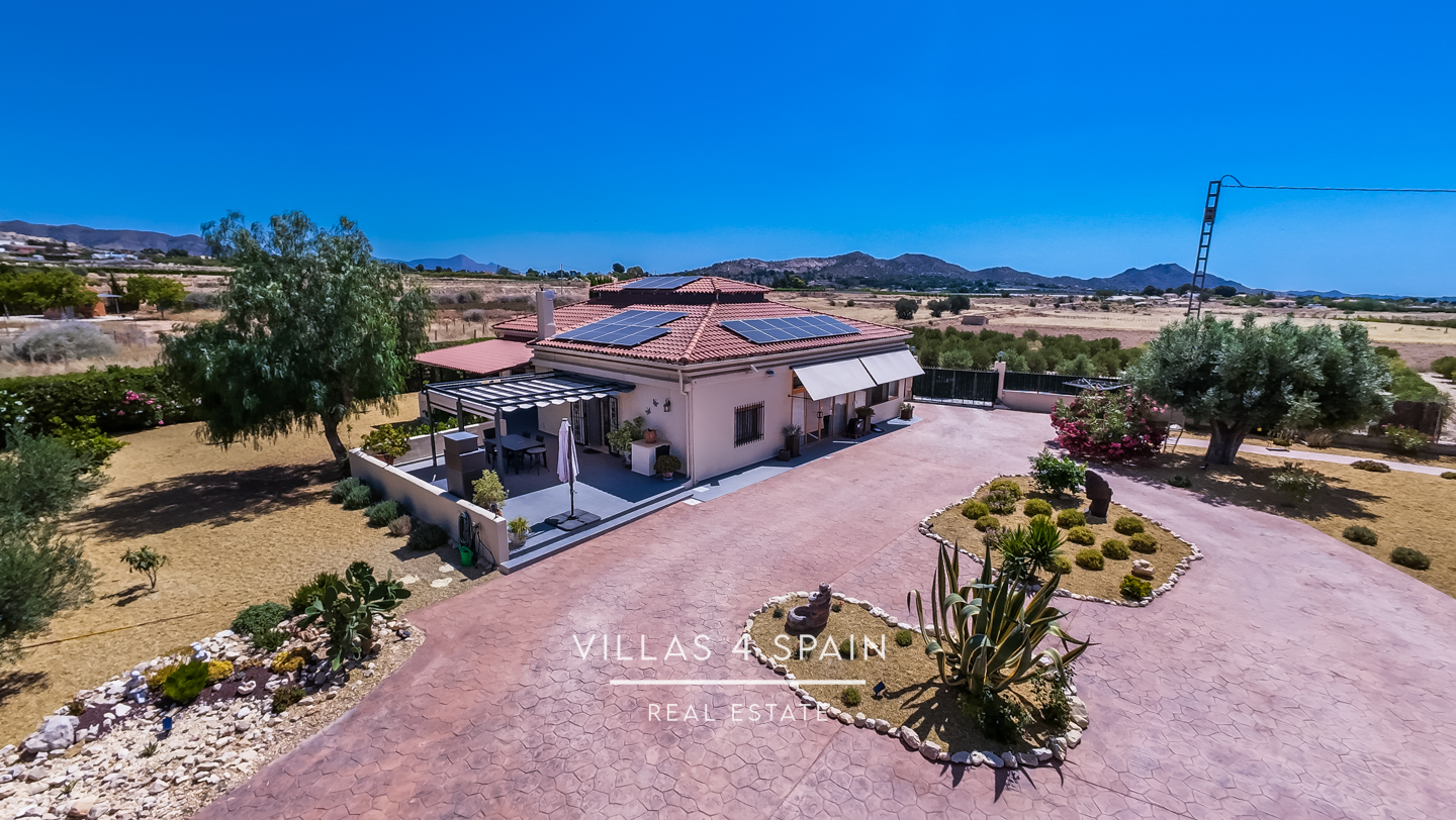 Resale - 3 Bed 2 Bath Villa in La Romana, Alicante - ctra. Algueña - Alicante Resale - 3 Bed 2 Bath Villa in La Romana, Alicante - ctra. Algueña - Alicante