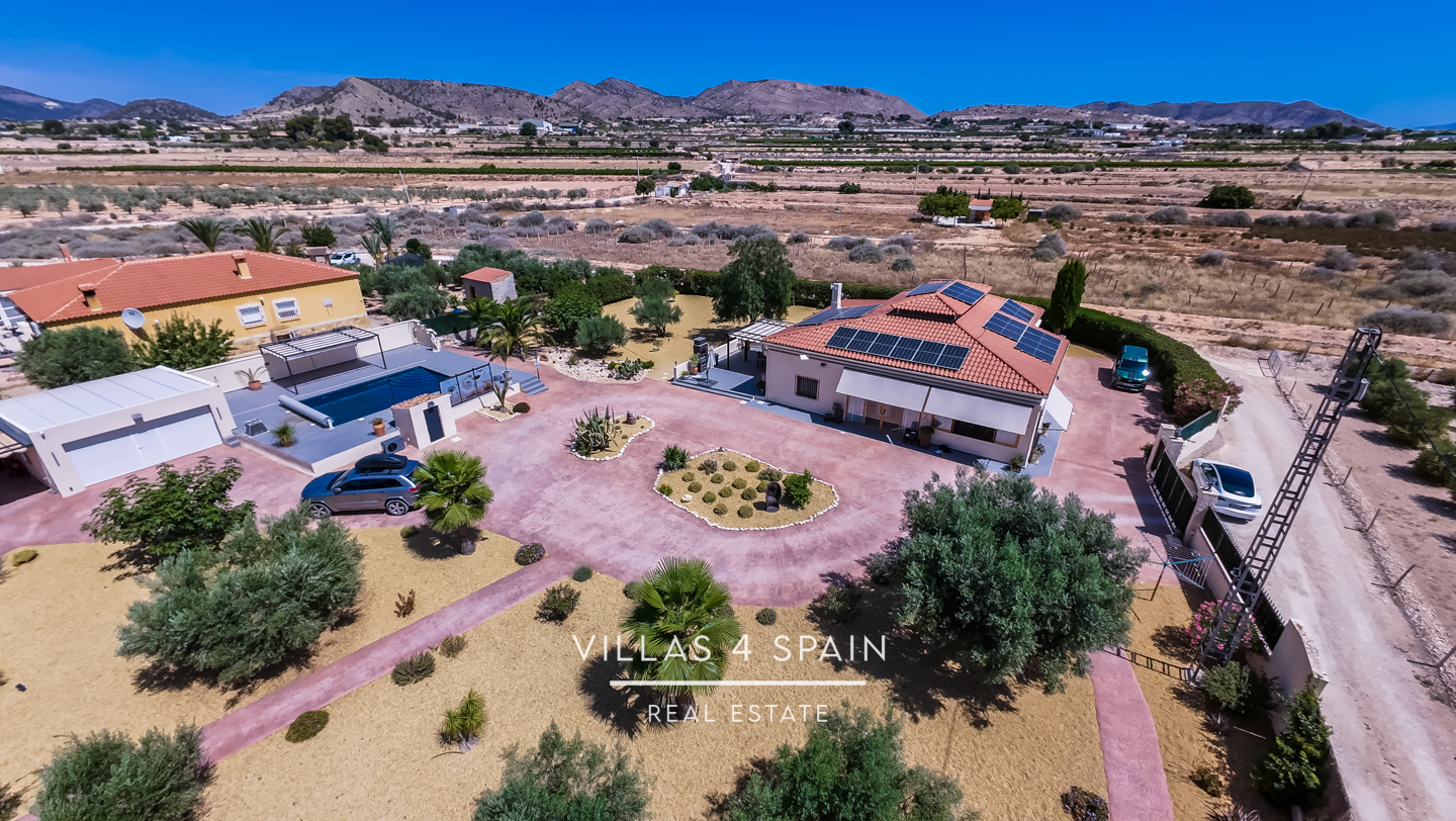 Resale - 3 Bed 2 Bath Villa in La Romana, Alicante - ctra. Algueña - Alicante Resale - 3 Bed 2 Bath Villa in La Romana, Alicante - ctra. Algueña - Alicante