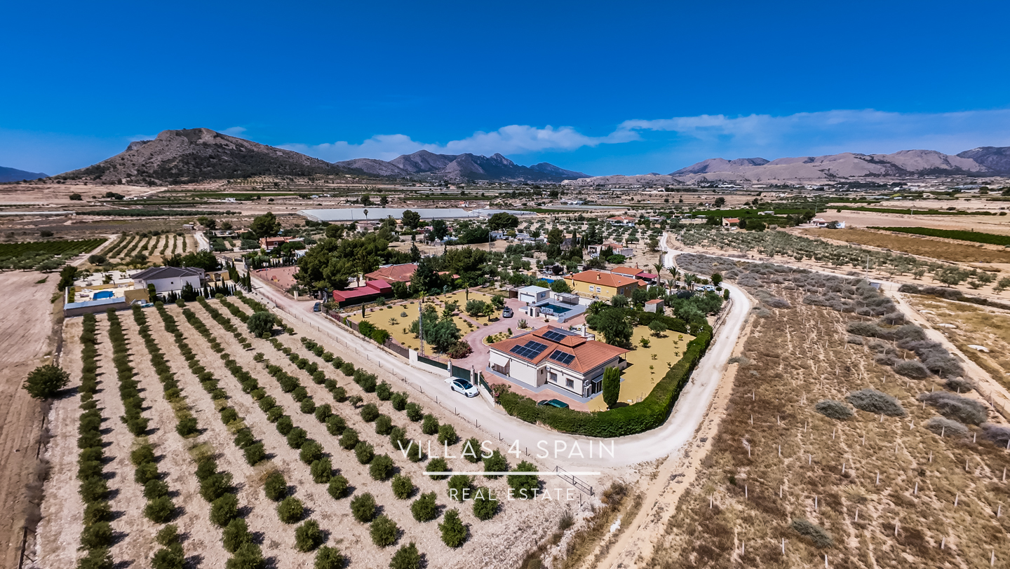 Resale - 3 Bed 2 Bath Villa in La Romana, Alicante - ctra. Algueña - Alicante Resale - 3 Bed 2 Bath Villa in La Romana, Alicante - ctra. Algueña - Alicante