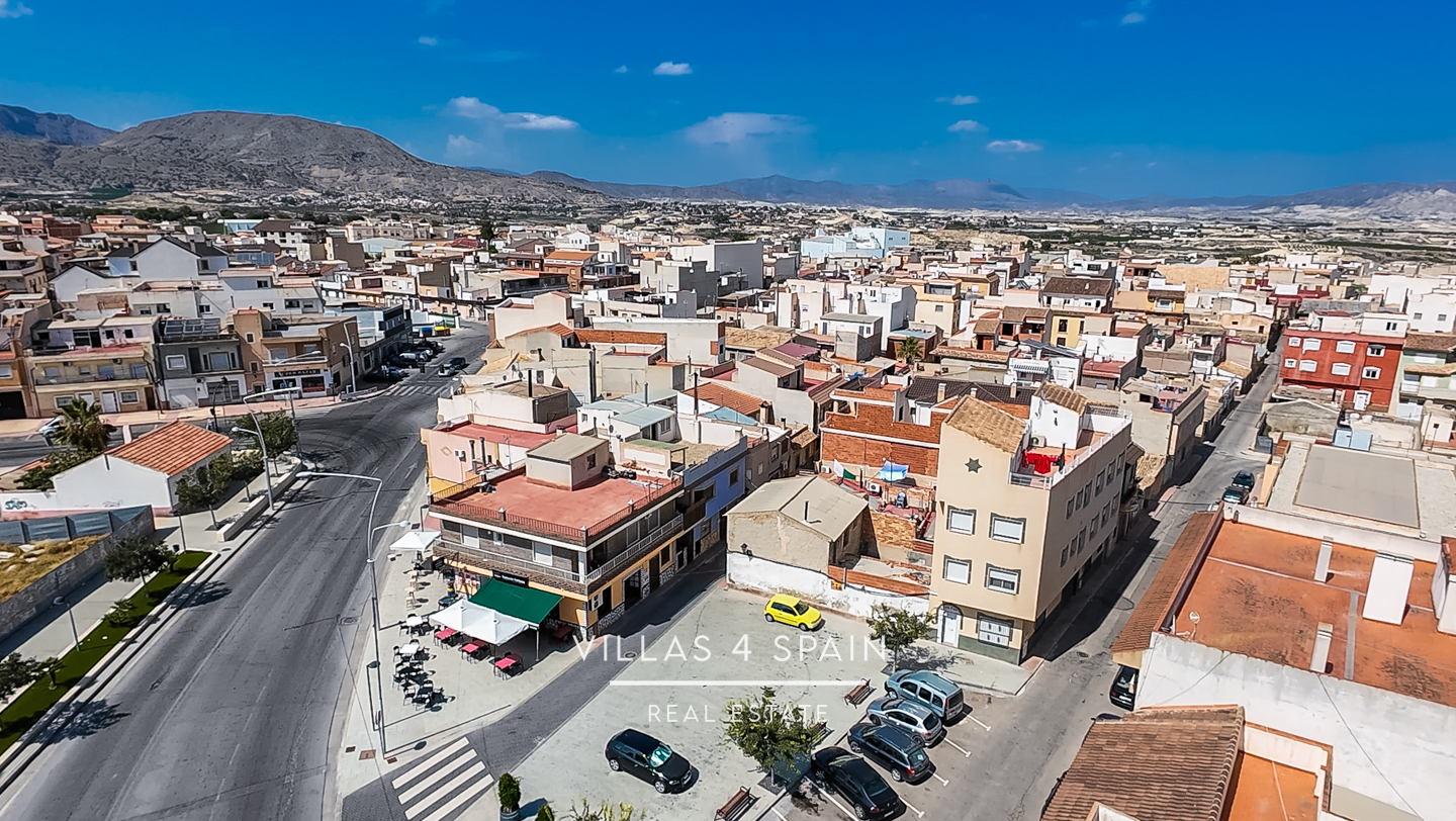 Resale - 8 Bed 4 Bath Townhouse in Fortuna For Sale - av. salvador allende - Murcia Resale - 8 Bed 4 Bath Townhouse in Fortuna For Sale - av. salvador allende - Murcia