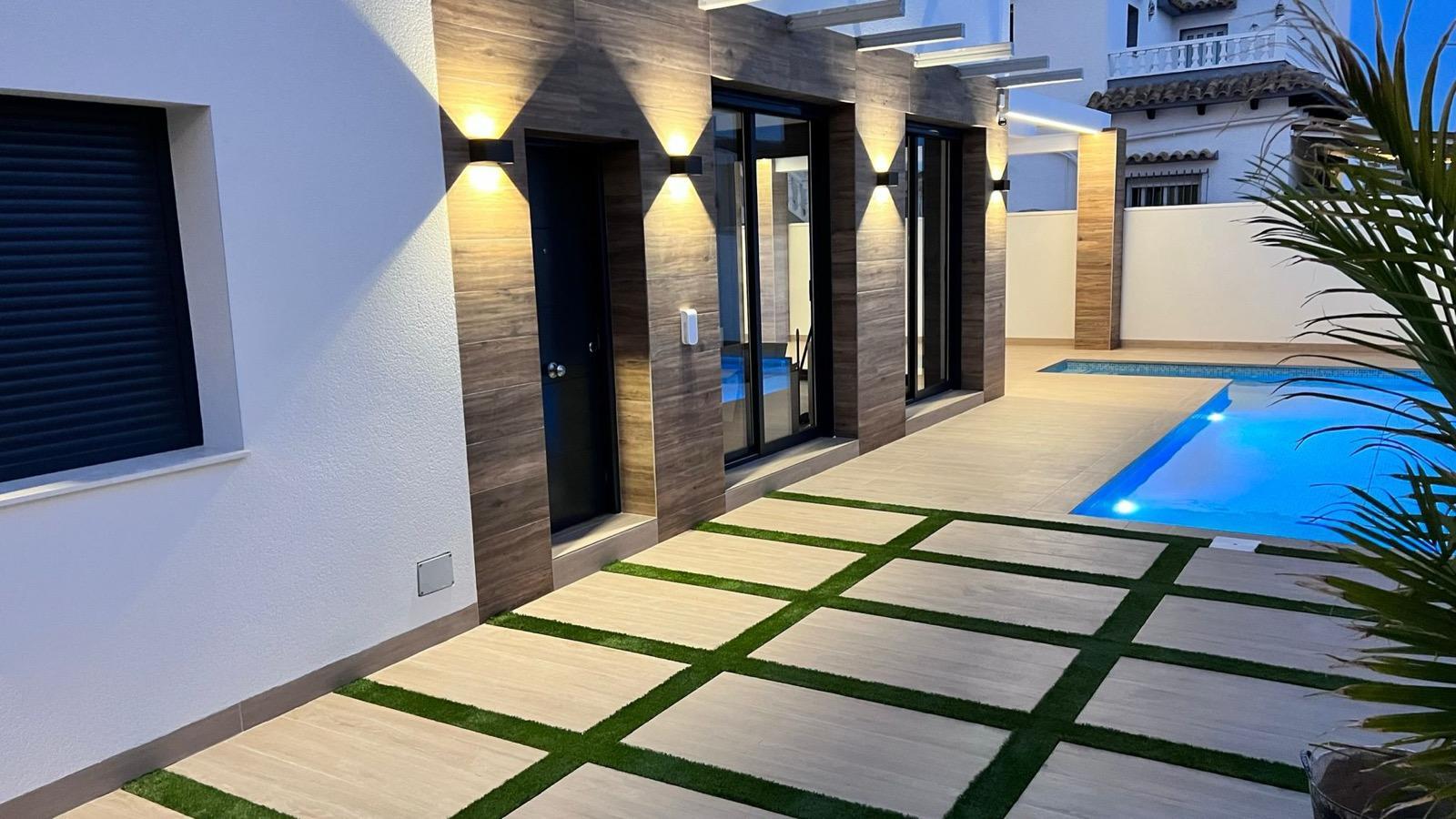 Sold - 3 Bedroom 3 Bathroom Chalet in Orihuela Costa - Villamartin - Alicante Sold - 3 Bedroom 3 Bathroom Chalet in Orihuela Costa - Villamartin - Alicante