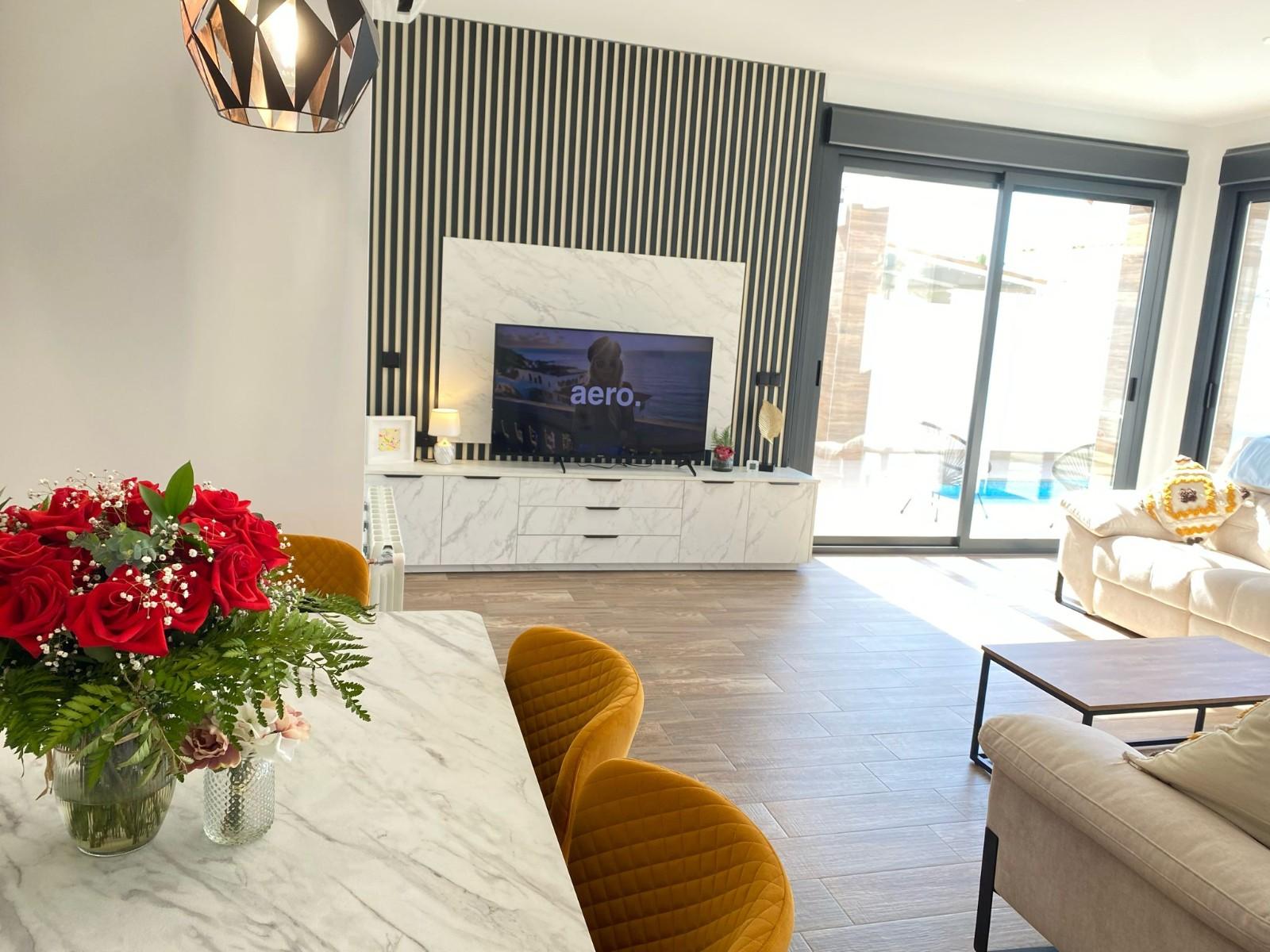 Sold - 3 Bedroom 3 Bathroom Chalet in Orihuela Costa - Villamartin - Alicante Sold - 3 Bedroom 3 Bathroom Chalet in Orihuela Costa - Villamartin - Alicante