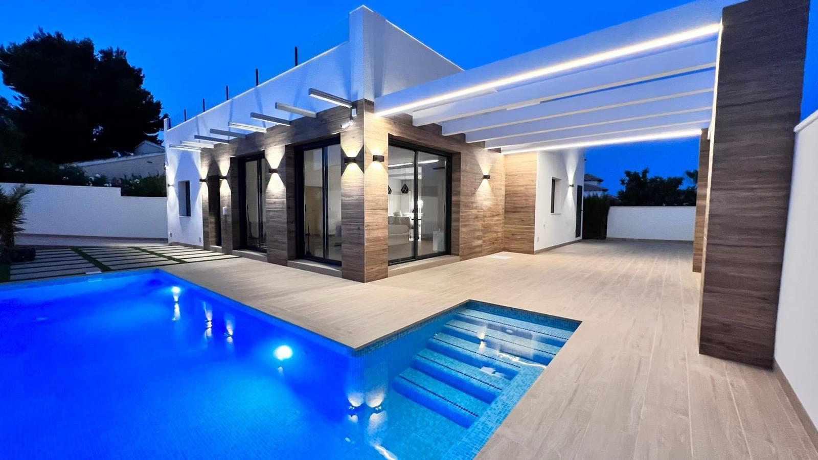 Sold - 3 Bedroom 3 Bathroom Chalet in Orihuela Costa - Villamartin - Alicante Sold - 3 Bedroom 3 Bathroom Chalet in Orihuela Costa - Villamartin - Alicante
