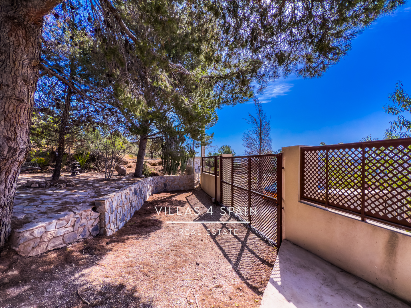 Resale - 3 Bed 2 Bath Villa with Equestrian facilities in Hondon de las Nieves Alicante - camino de los puertos solana 6 - Alicante Resale - 3 Bed 2 Bath Villa with Equestrian facilities in Hondon de las Nieves Alicante - camino de los puertos solana 6 - Alicante