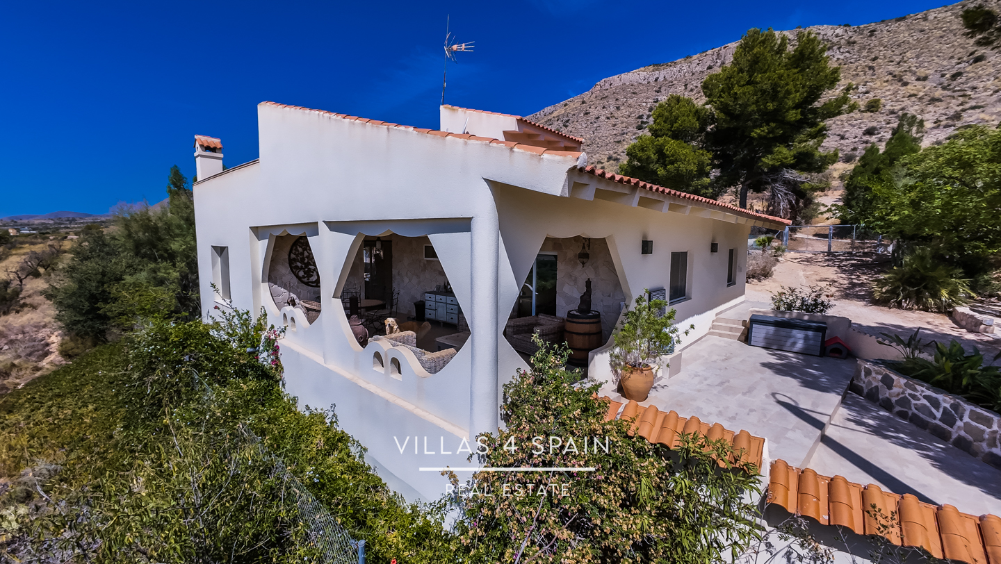 Resale - 3 Bed 2 Bath Villa with Equestrian facilities in Hondon de las Nieves Alicante - camino de los puertos solana 6 - Alicante Resale - 3 Bed 2 Bath Villa with Equestrian facilities in Hondon de las Nieves Alicante - camino de los puertos solana 6 - Alicante