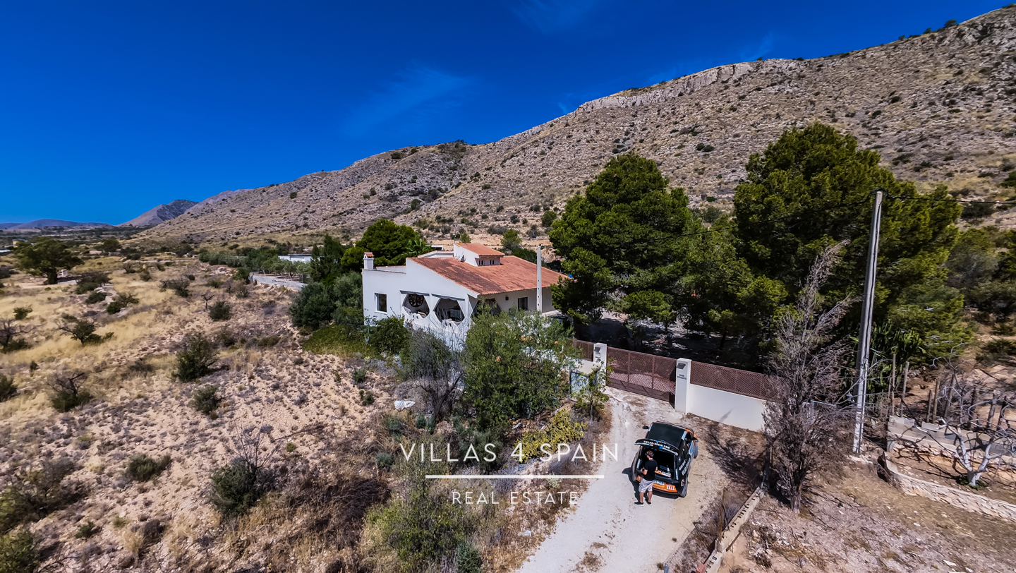 Resale - 3 Bed 2 Bath Villa with Equestrian facilities in Hondon de las Nieves Alicante - camino de los puertos solana 6 - Alicante Resale - 3 Bed 2 Bath Villa with Equestrian facilities in Hondon de las Nieves Alicante - camino de los puertos solana 6 - Alicante