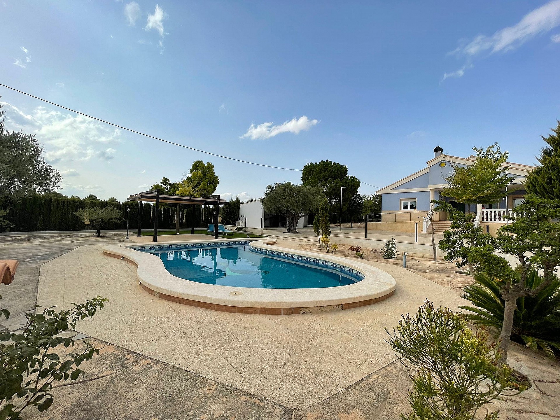 Resale - 4 Bedroom 2 Bathroom Villa in Yecla - - Murcia Resale - 4 Bedroom 2 Bathroom Villa in Yecla - - Murcia
