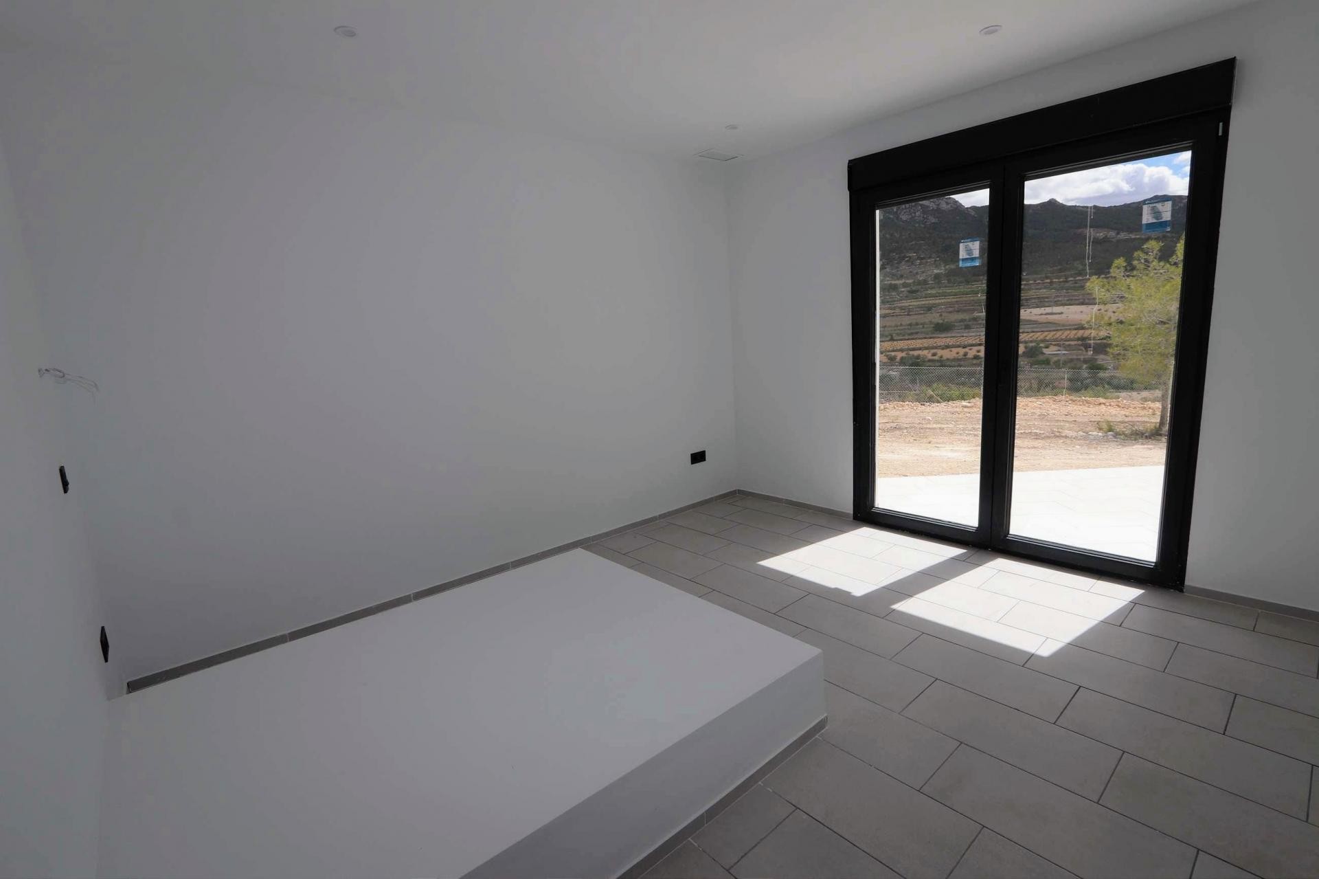 Resale - 4 Bedroom 2 Bathroom Villa in Aspe - - Alicante Resale - 4 Bedroom 2 Bathroom Villa in Aspe - - Alicante