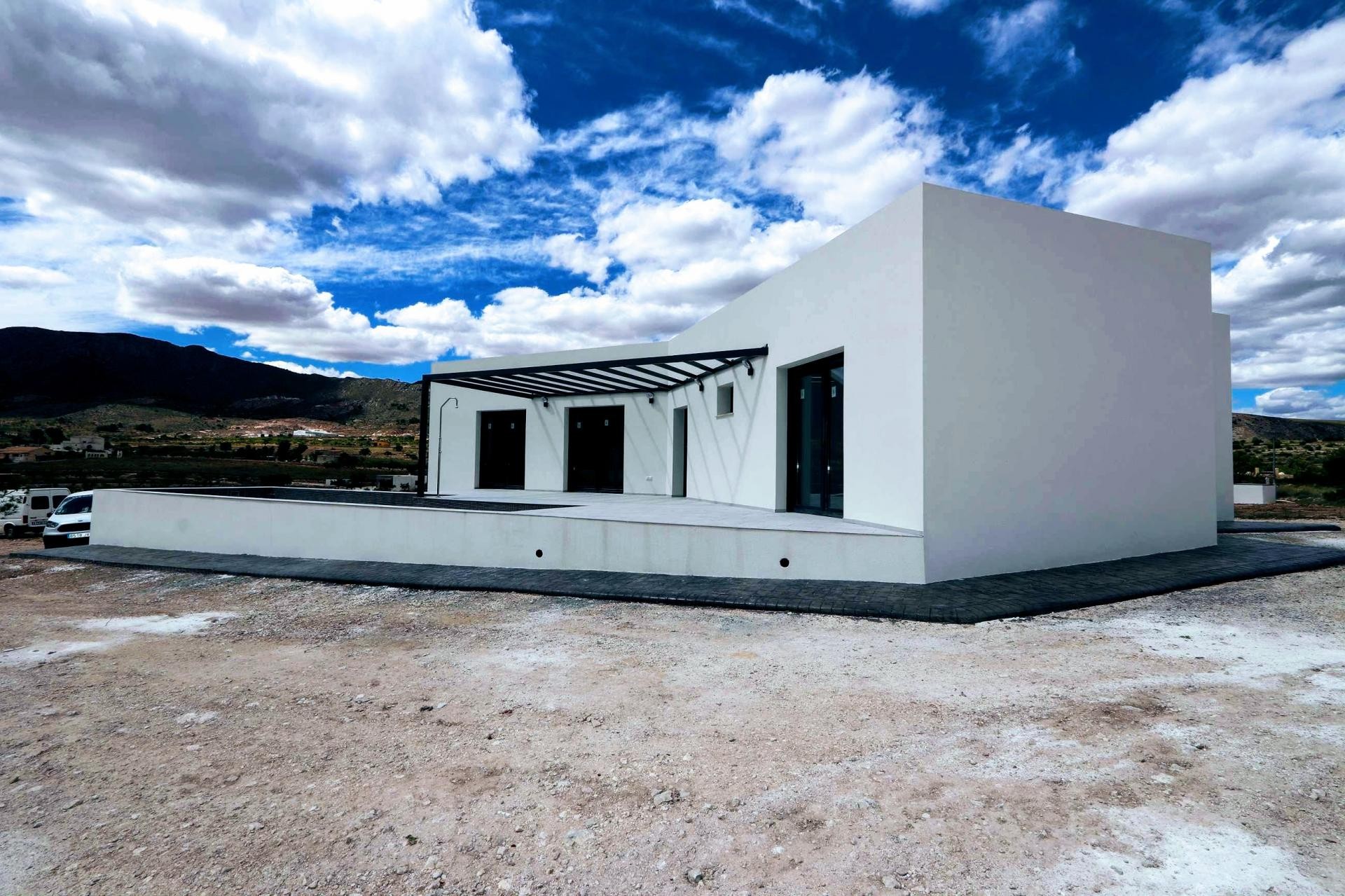 Resale - 4 Bedroom 2 Bathroom Villa in Aspe - - Alicante Resale - 4 Bedroom 2 Bathroom Villa in Aspe - - Alicante