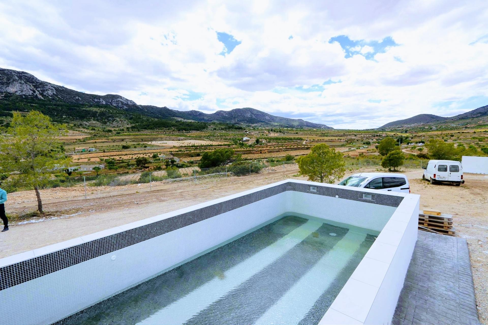 Resale - 4 Bedroom 2 Bathroom Villa in Aspe - - Alicante Resale - 4 Bedroom 2 Bathroom Villa in Aspe - - Alicante