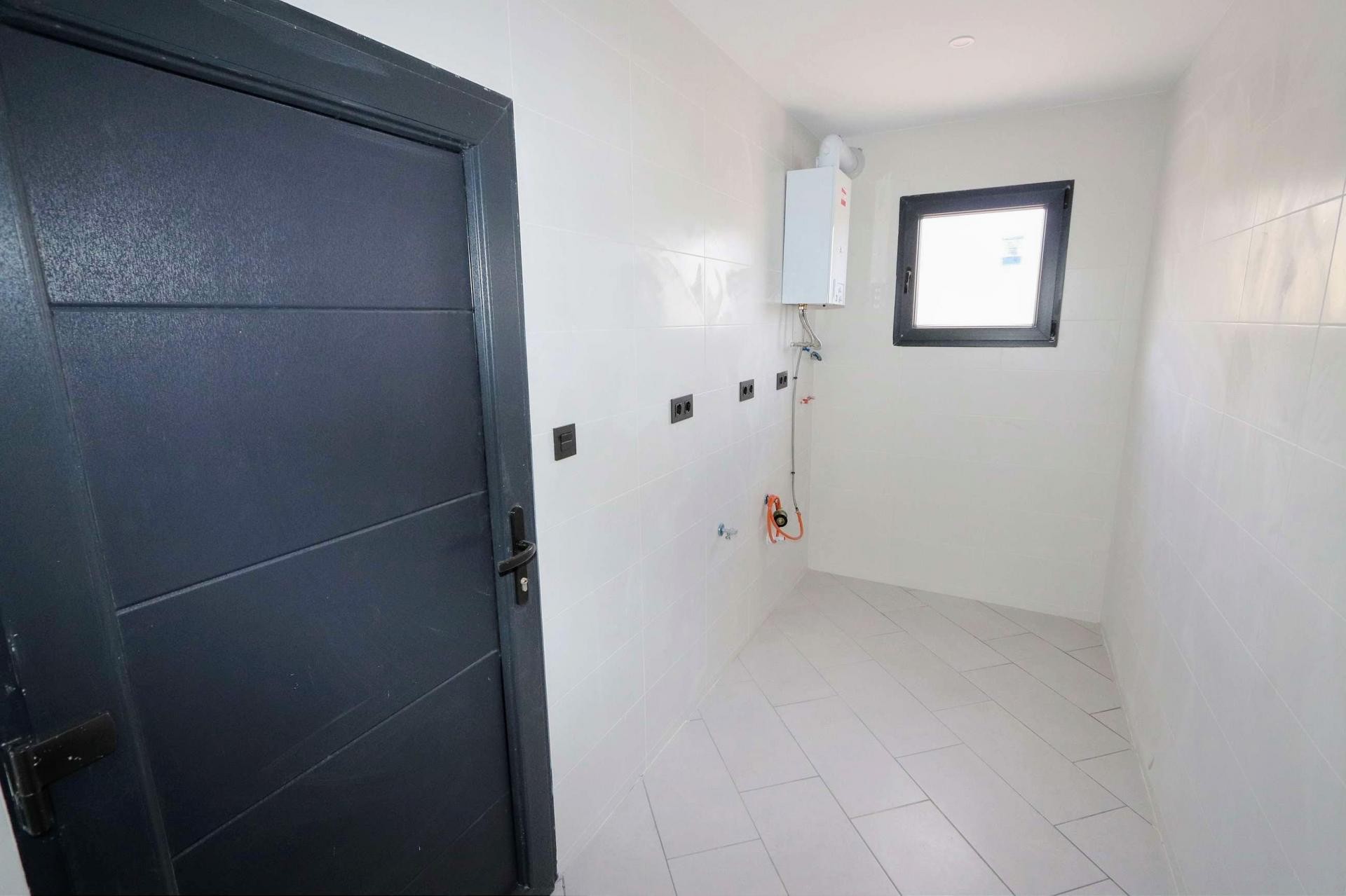 Resale - 4 Bedroom 2 Bathroom Villa in Aspe - - Alicante Resale - 4 Bedroom 2 Bathroom Villa in Aspe - - Alicante