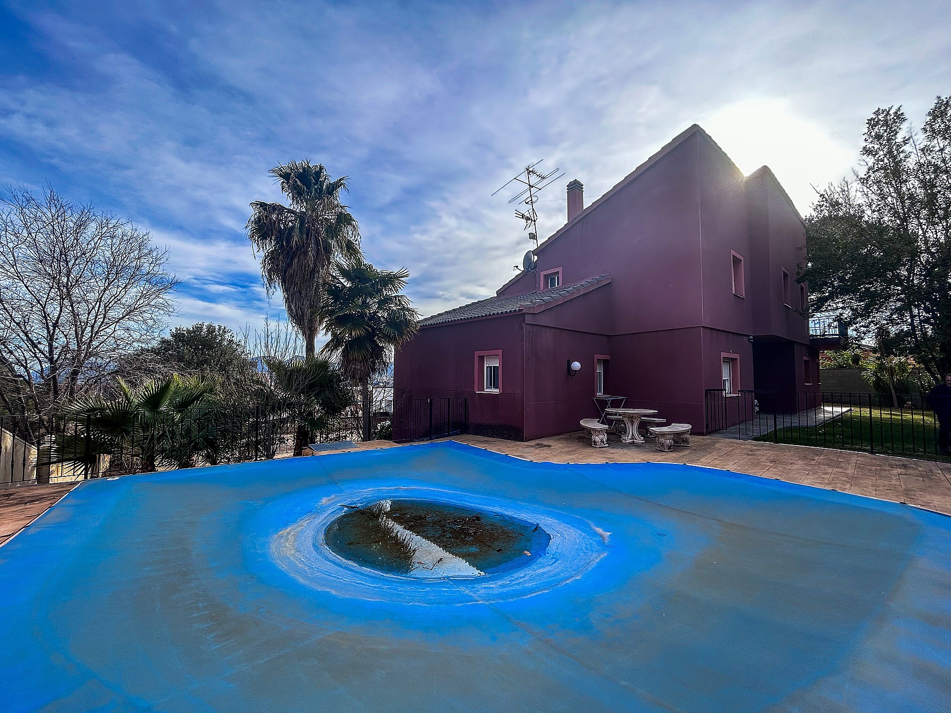 Resale - 7 Bedroom 3 Bathroom Villa in Onil - - Alicante Resale - 7 Bedroom 3 Bathroom Villa in Onil - - Alicante