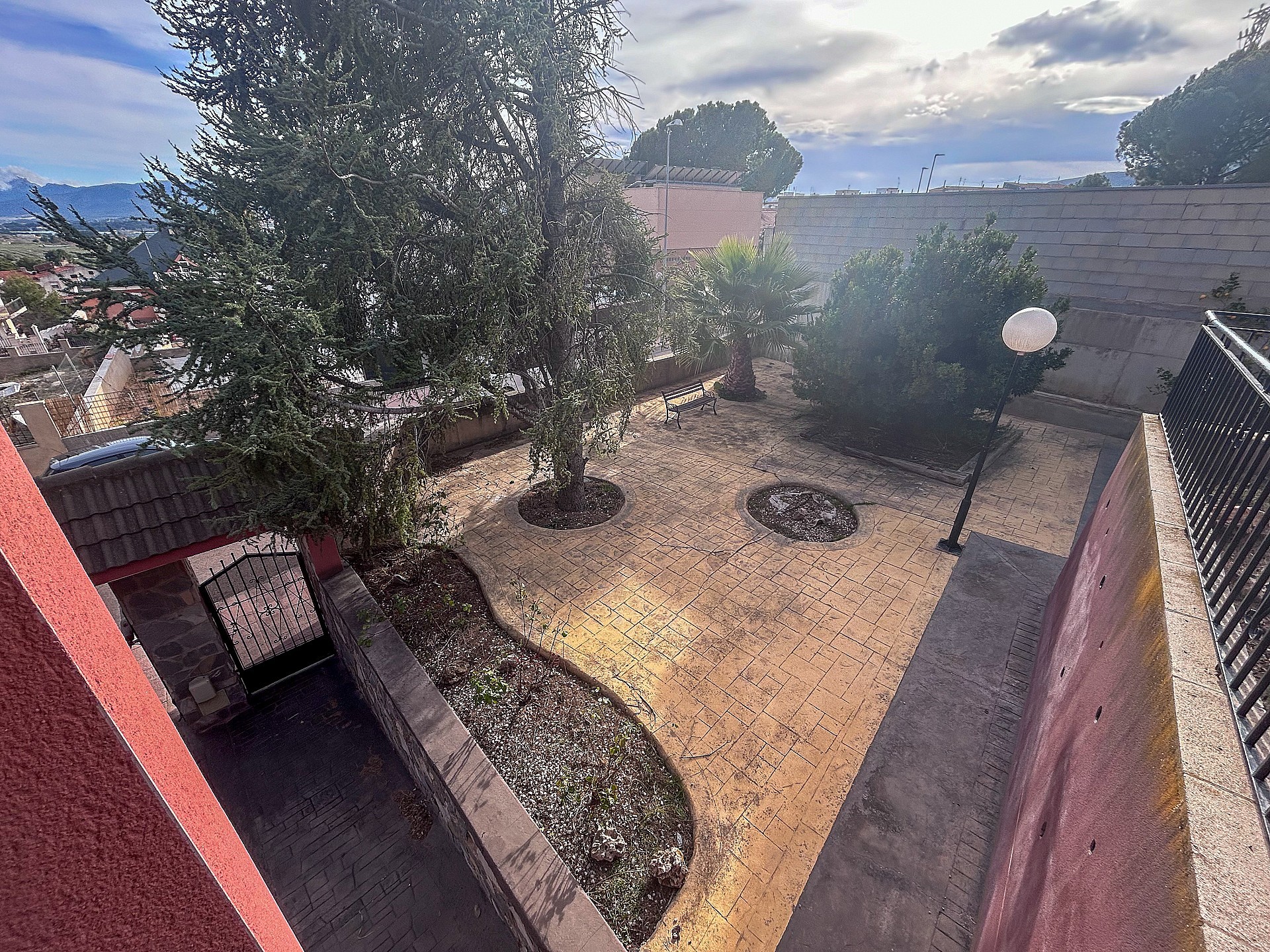 Resale - 7 Bedroom 3 Bathroom Villa in Onil - - Alicante Resale - 7 Bedroom 3 Bathroom Villa in Onil - - Alicante