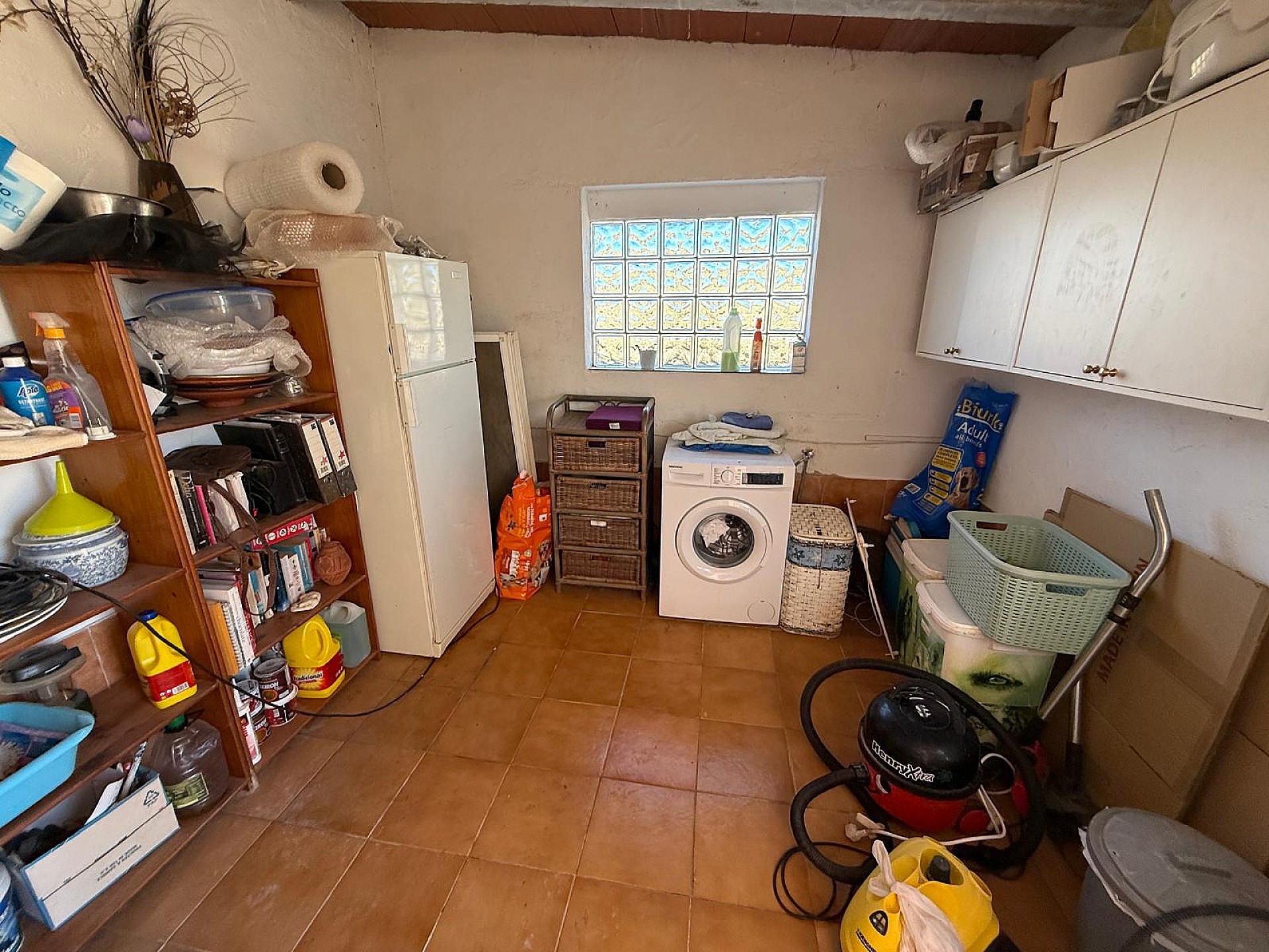 Resale - 4 Bedroom 2 Bathroom Villa in Caudete - - Albacete Resale - 4 Bedroom 2 Bathroom Villa in Caudete - - Albacete