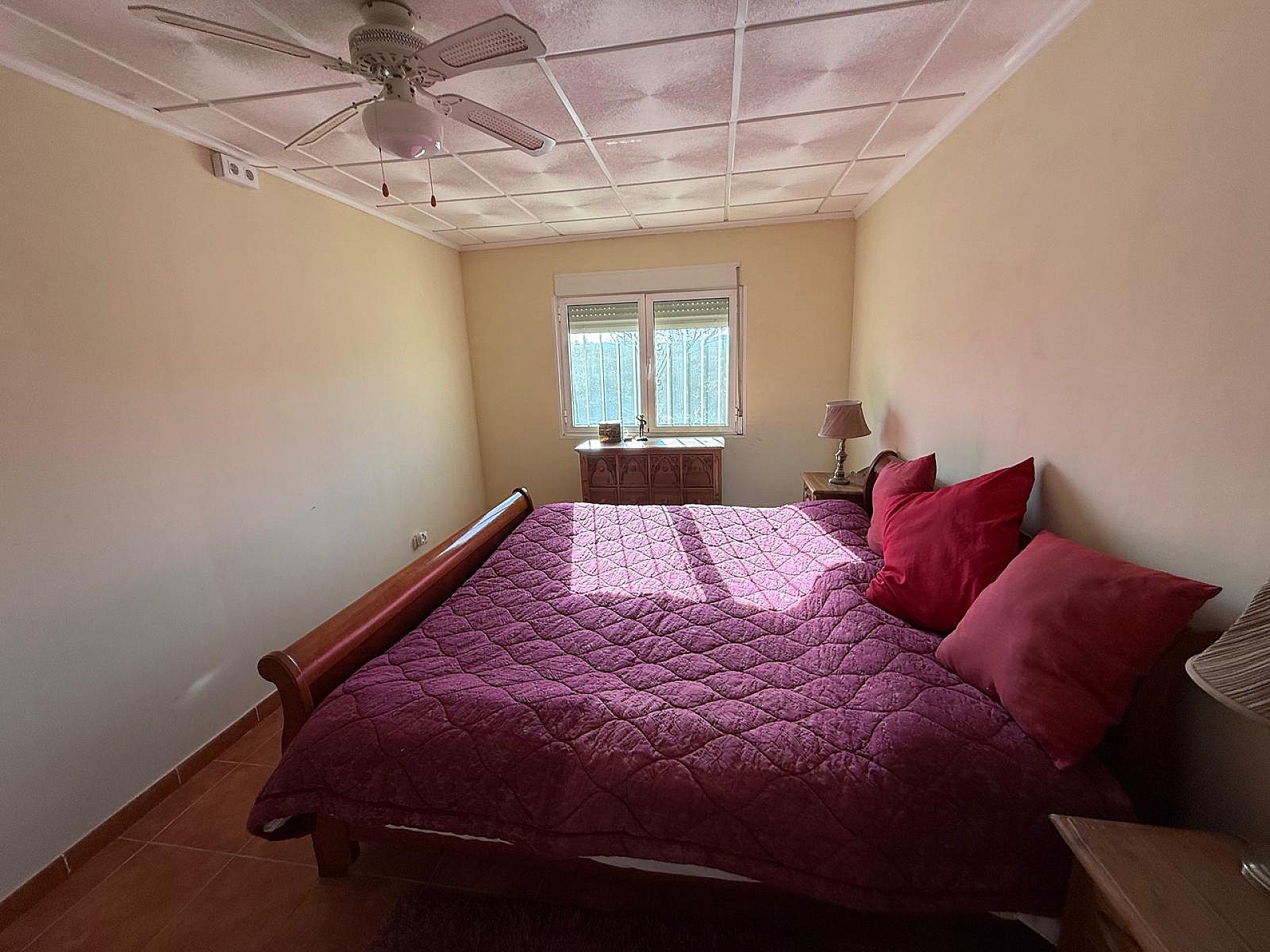 Resale - 4 Bedroom 2 Bathroom Villa in Caudete - - Albacete Resale - 4 Bedroom 2 Bathroom Villa in Caudete - - Albacete