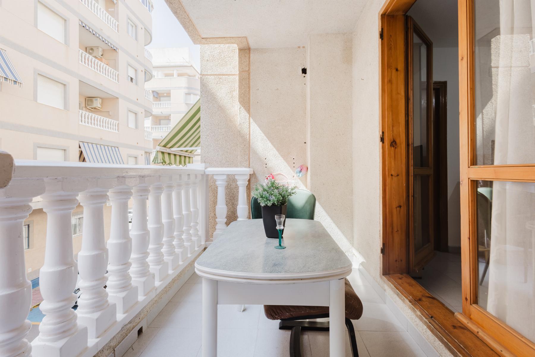 Resale - 2 Bedroom 1 Bathroom Apartamento in Torrevieja - Playa de La Acequion - Alicante Resale - 2 Bedroom 1 Bathroom Apartamento in Torrevieja - Playa de La Acequion - Alicante