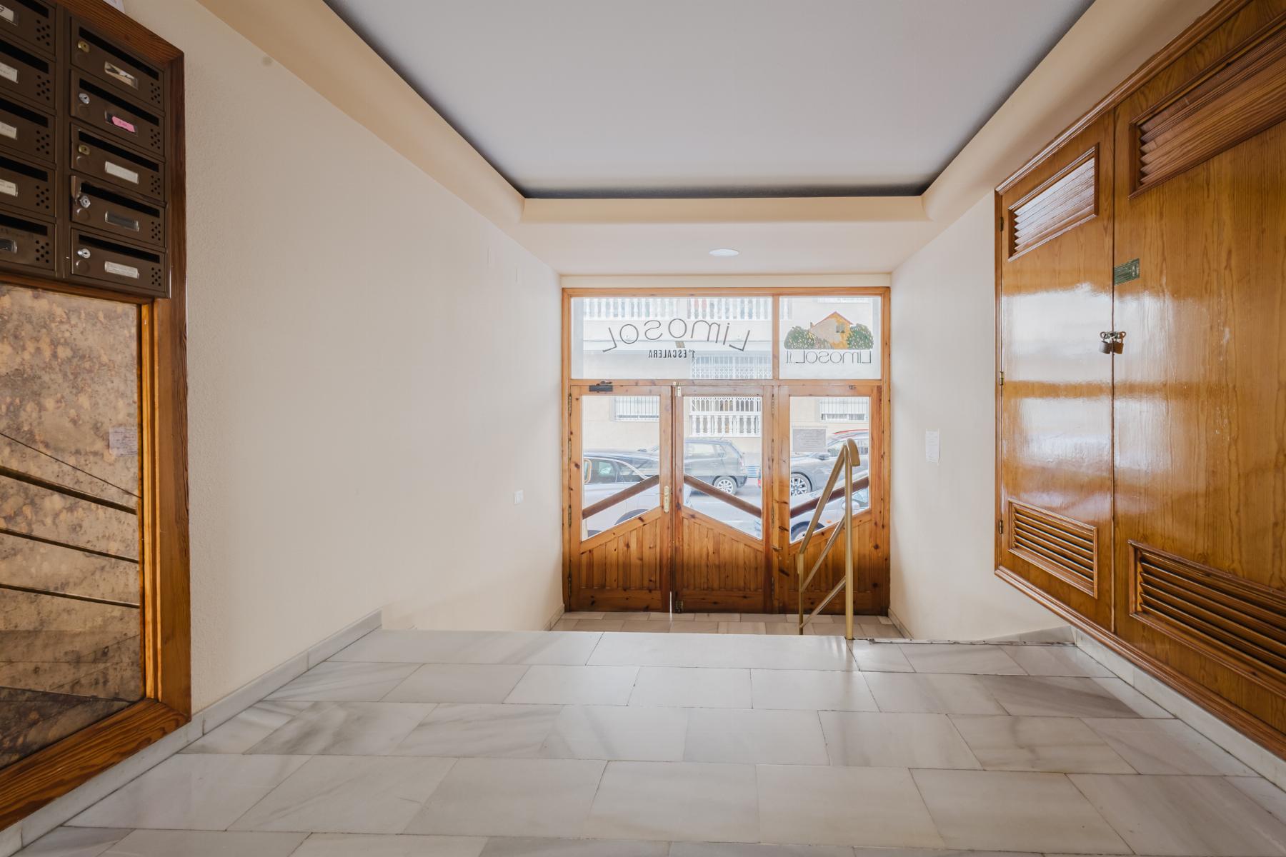 Resale - 2 Bedroom 1 Bathroom Apartamento in Torrevieja - Playa de La Acequion - Alicante Resale - 2 Bedroom 1 Bathroom Apartamento in Torrevieja - Playa de La Acequion - Alicante