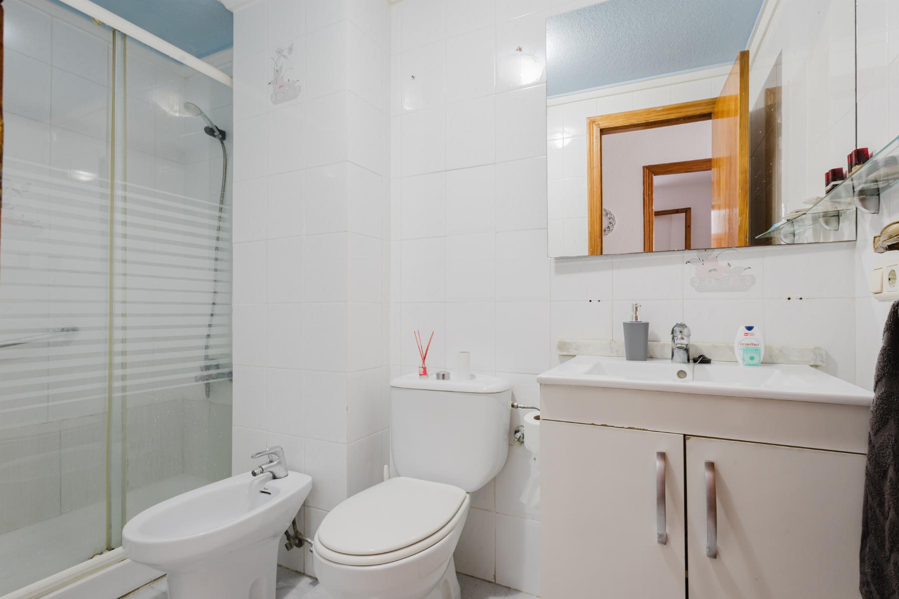 Resale - 2 Bedroom 1 Bathroom Apartamento in Torrevieja - Playa de La Acequion - Alicante Resale - 2 Bedroom 1 Bathroom Apartamento in Torrevieja - Playa de La Acequion - Alicante