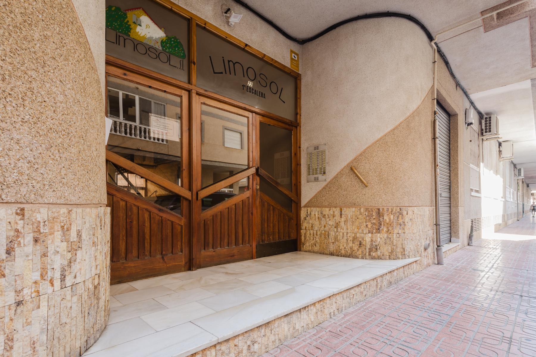 Resale - 2 Bedroom 1 Bathroom Apartamento in Torrevieja - Playa de La Acequion - Alicante Resale - 2 Bedroom 1 Bathroom Apartamento in Torrevieja - Playa de La Acequion - Alicante