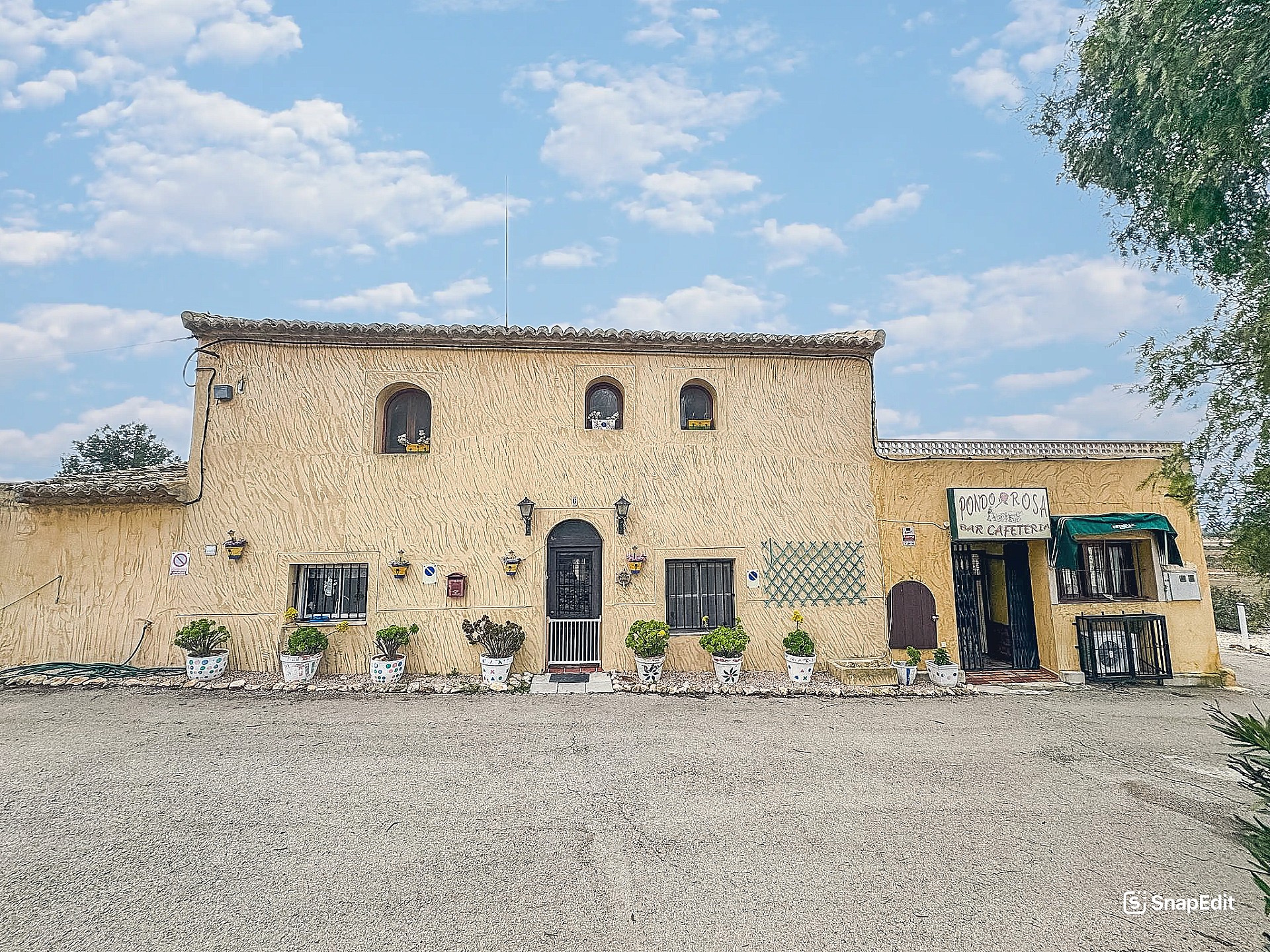 Resale - 7 Bedroom 5 Bathroom Village house in Cañada del Trigo - - Murcia Resale - 7 Bedroom 5 Bathroom Village house in Cañada del Trigo - - Murcia
