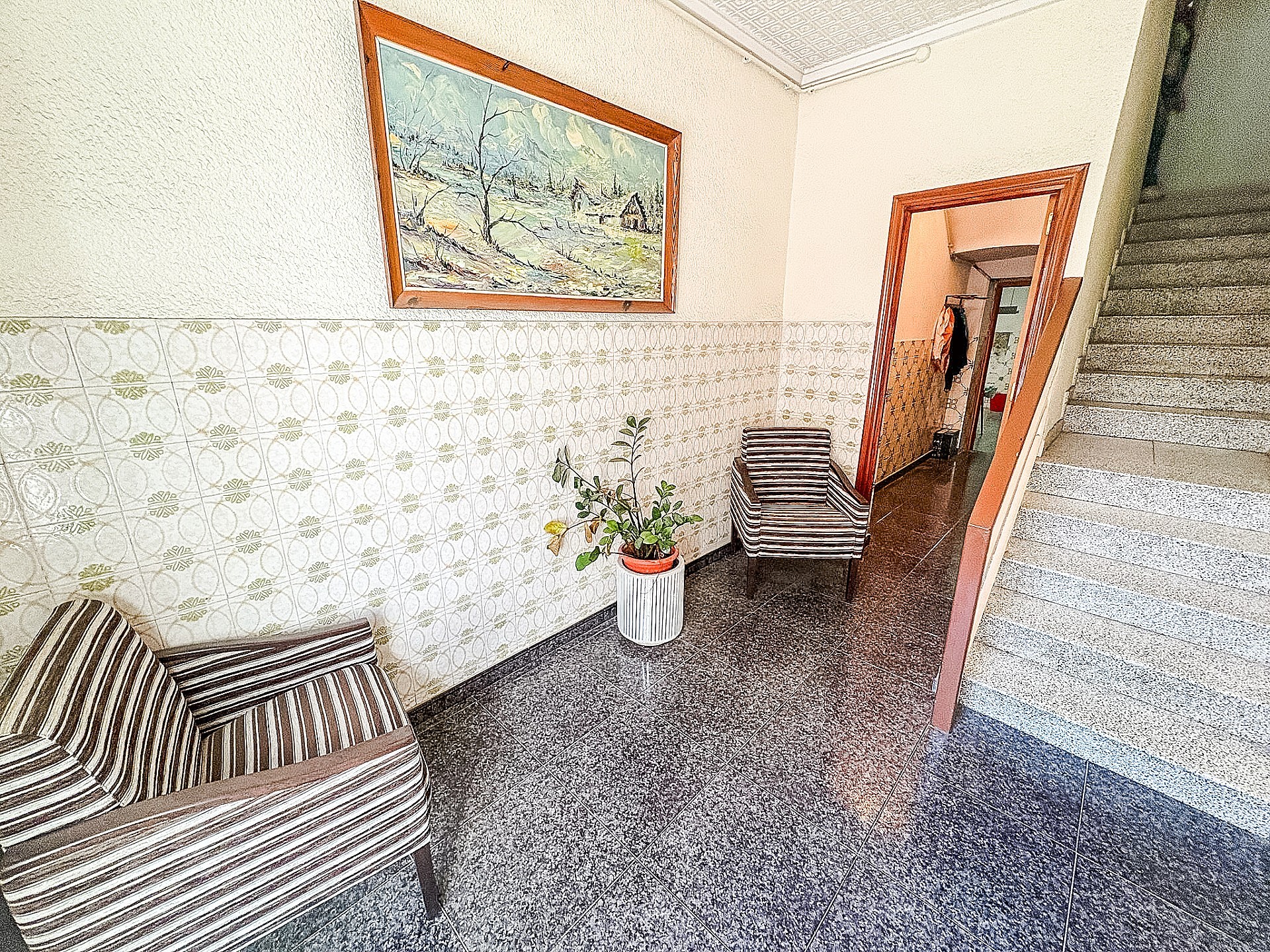 Resale - 4 Bedroom 2 Bathroom Townhouse in Elda - - Alicante Resale - 4 Bedroom 2 Bathroom Townhouse in Elda - - Alicante