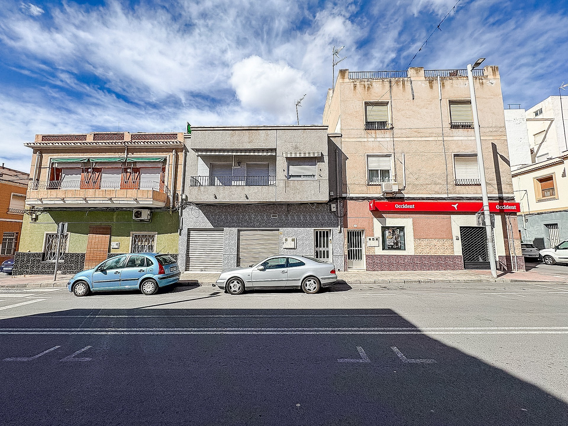 Resale - 4 Bedroom 2 Bathroom Townhouse in Elda - - Alicante Resale - 4 Bedroom 2 Bathroom Townhouse in Elda - - Alicante