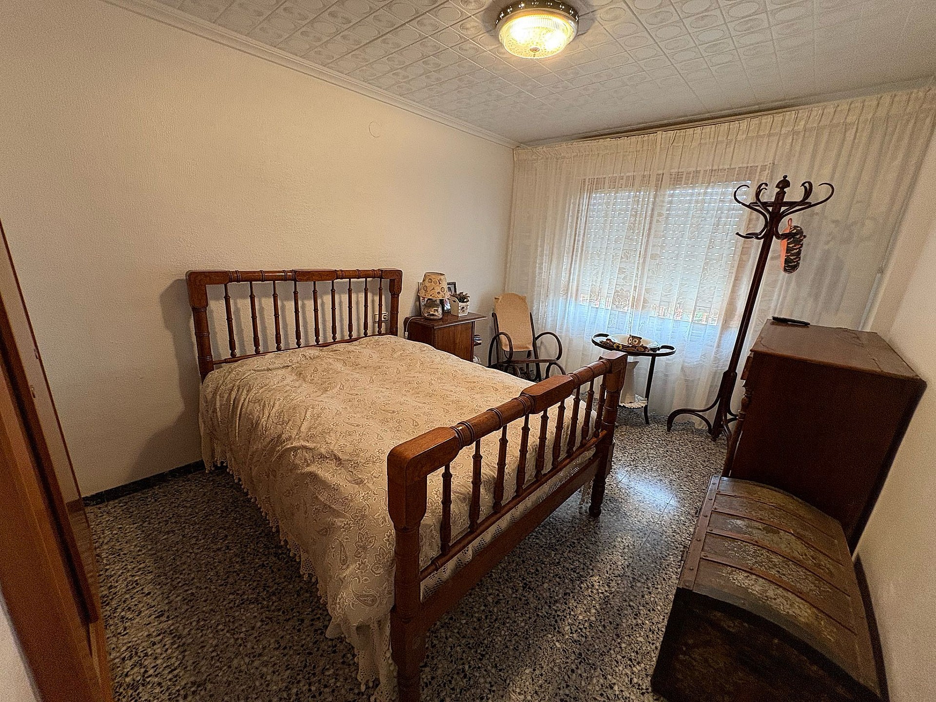 Resale - 4 Bedroom 1 Bathroom Country house in Petrer - - Alicante Resale - 4 Bedroom 1 Bathroom Country house in Petrer - - Alicante