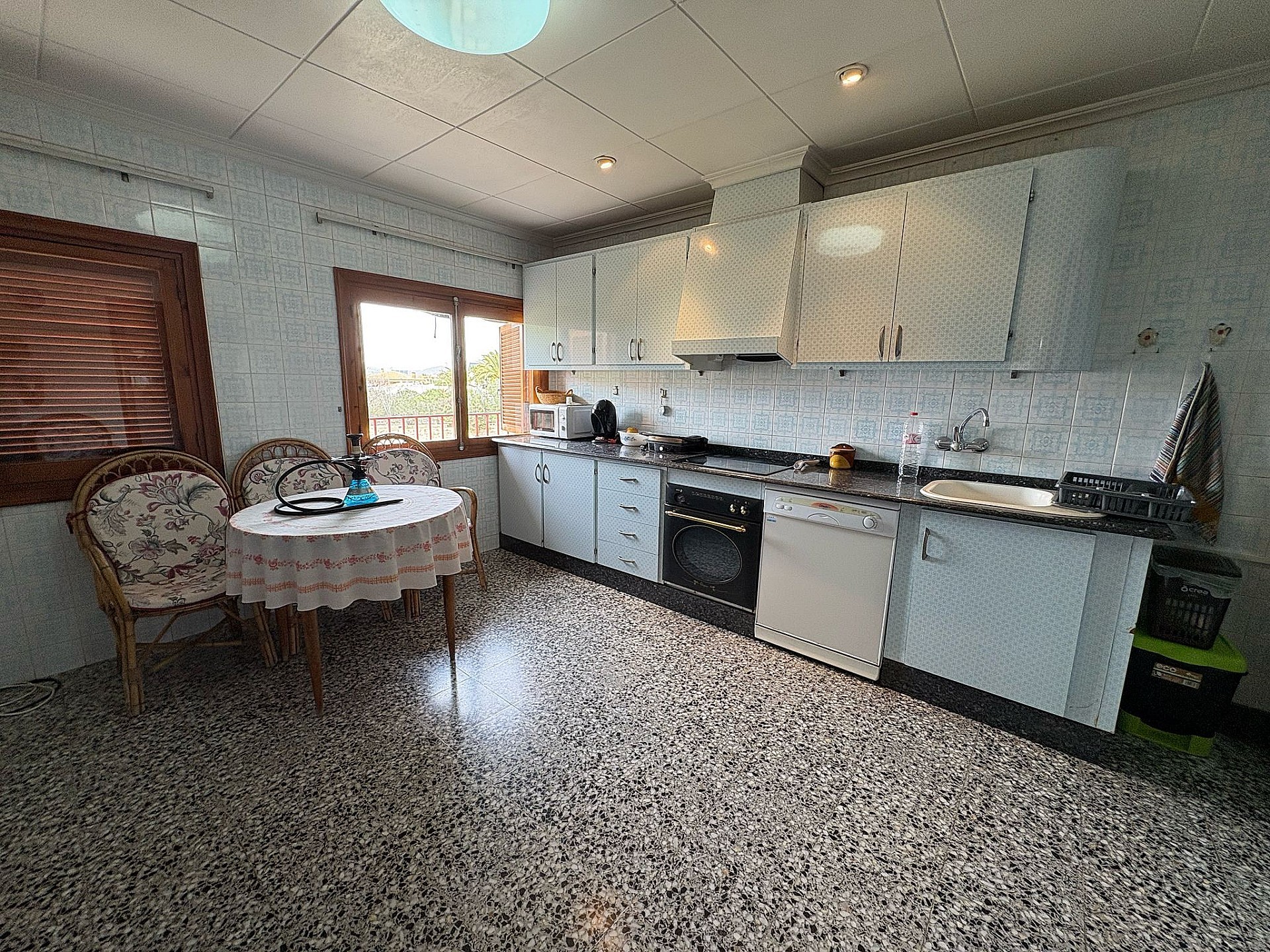 Resale - 4 Bedroom 1 Bathroom Country house in Petrer - - Alicante Resale - 4 Bedroom 1 Bathroom Country house in Petrer - - Alicante