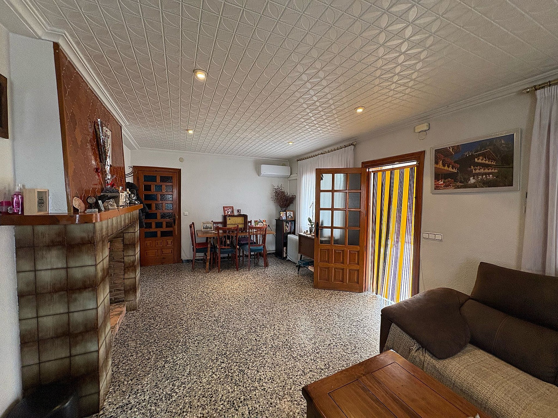 Resale - 4 Bedroom 1 Bathroom Country house in Petrer - - Alicante Resale - 4 Bedroom 1 Bathroom Country house in Petrer - - Alicante