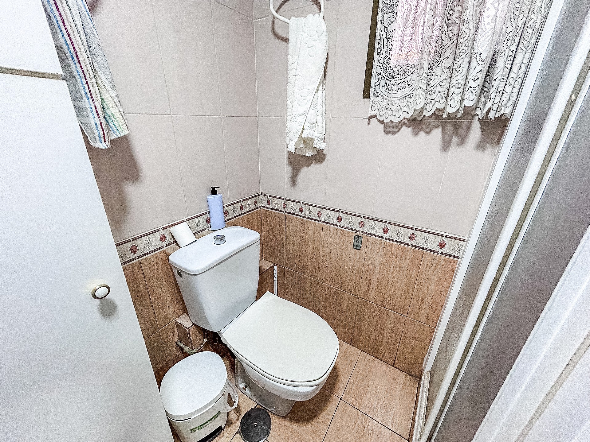 Resale - 4 Bedroom 2 Bathroom Apartment in Elda - - Alicante Resale - 4 Bedroom 2 Bathroom Apartment in Elda - - Alicante