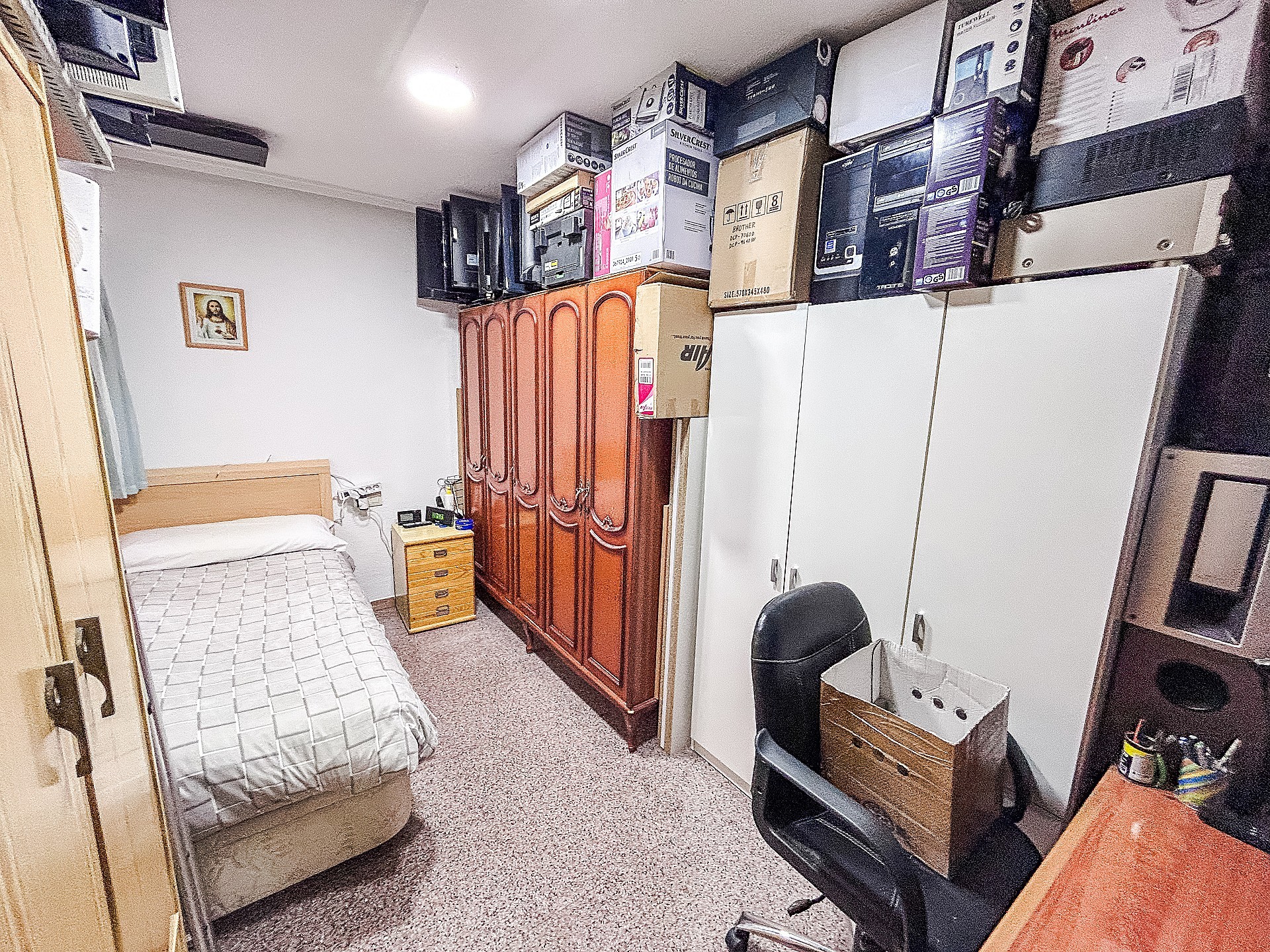 Resale - 4 Bedroom 2 Bathroom Apartment in Elda - - Alicante Resale - 4 Bedroom 2 Bathroom Apartment in Elda - - Alicante