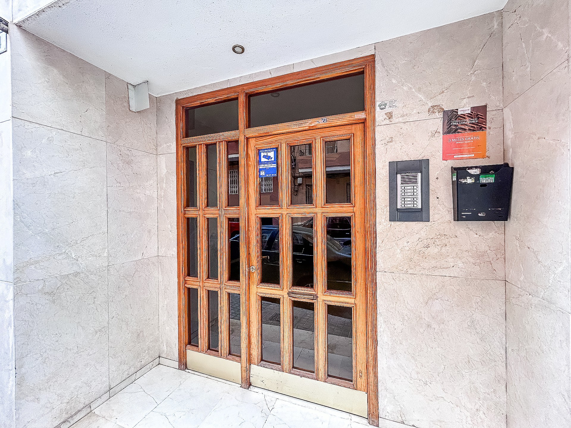 Resale - 4 Bedroom 2 Bathroom Apartment in Elda - - Alicante Resale - 4 Bedroom 2 Bathroom Apartment in Elda - - Alicante