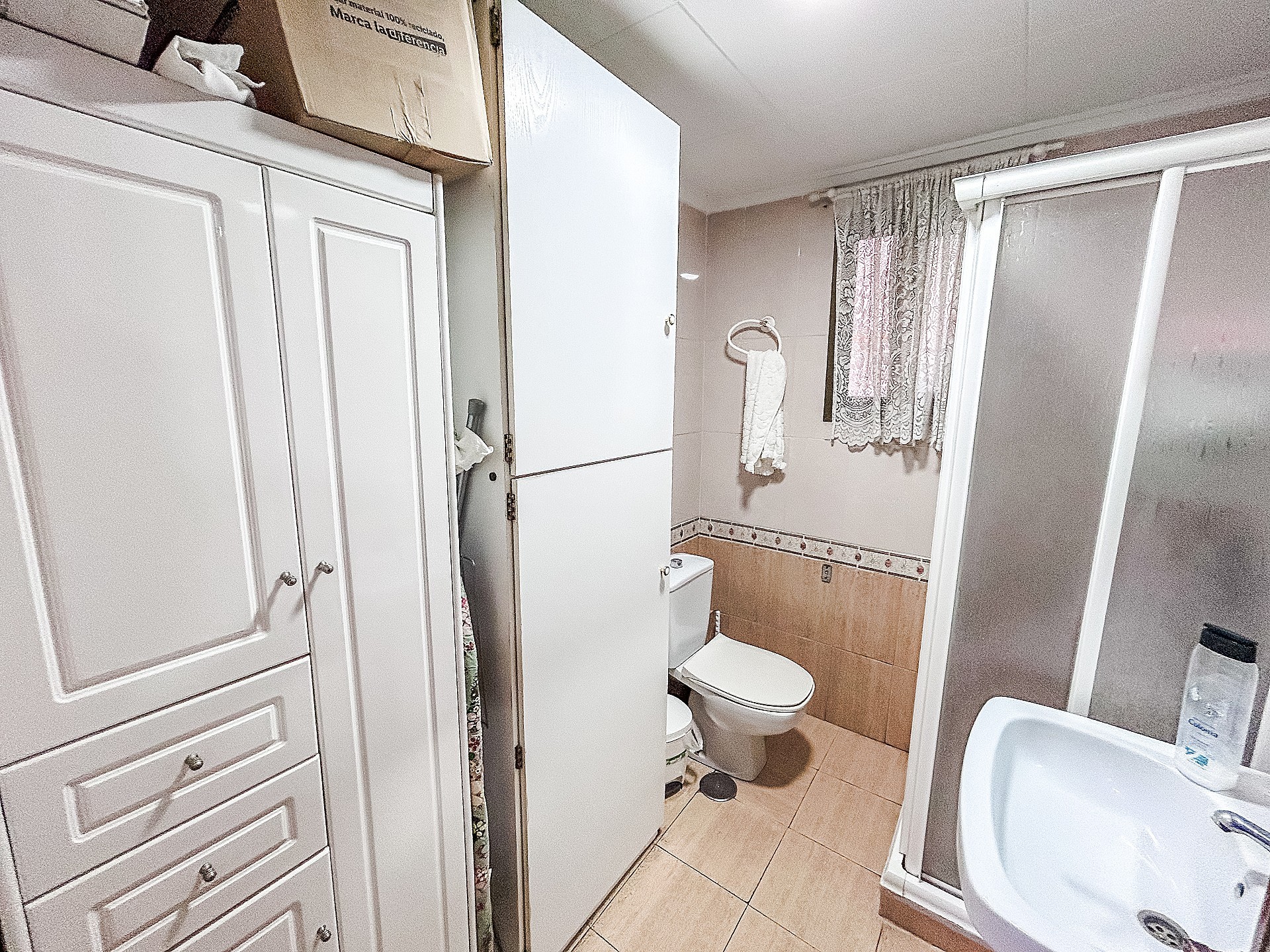 Resale - 4 Bedroom 2 Bathroom Apartment in Elda - - Alicante Resale - 4 Bedroom 2 Bathroom Apartment in Elda - - Alicante