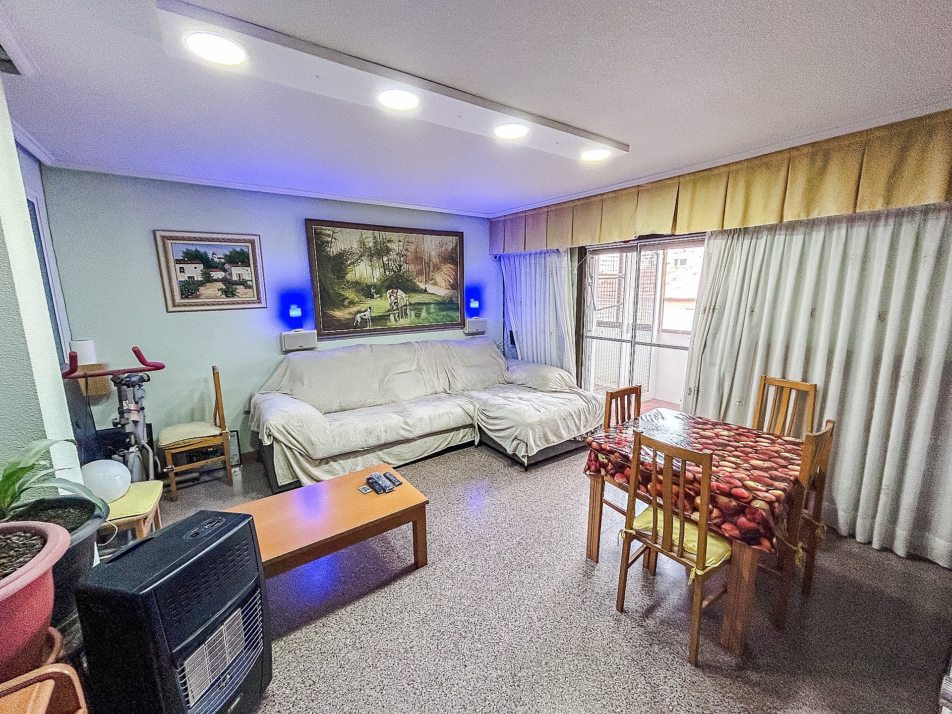 Resale - 4 Bedroom 2 Bathroom Apartment in Elda - - Alicante Resale - 4 Bedroom 2 Bathroom Apartment in Elda - - Alicante