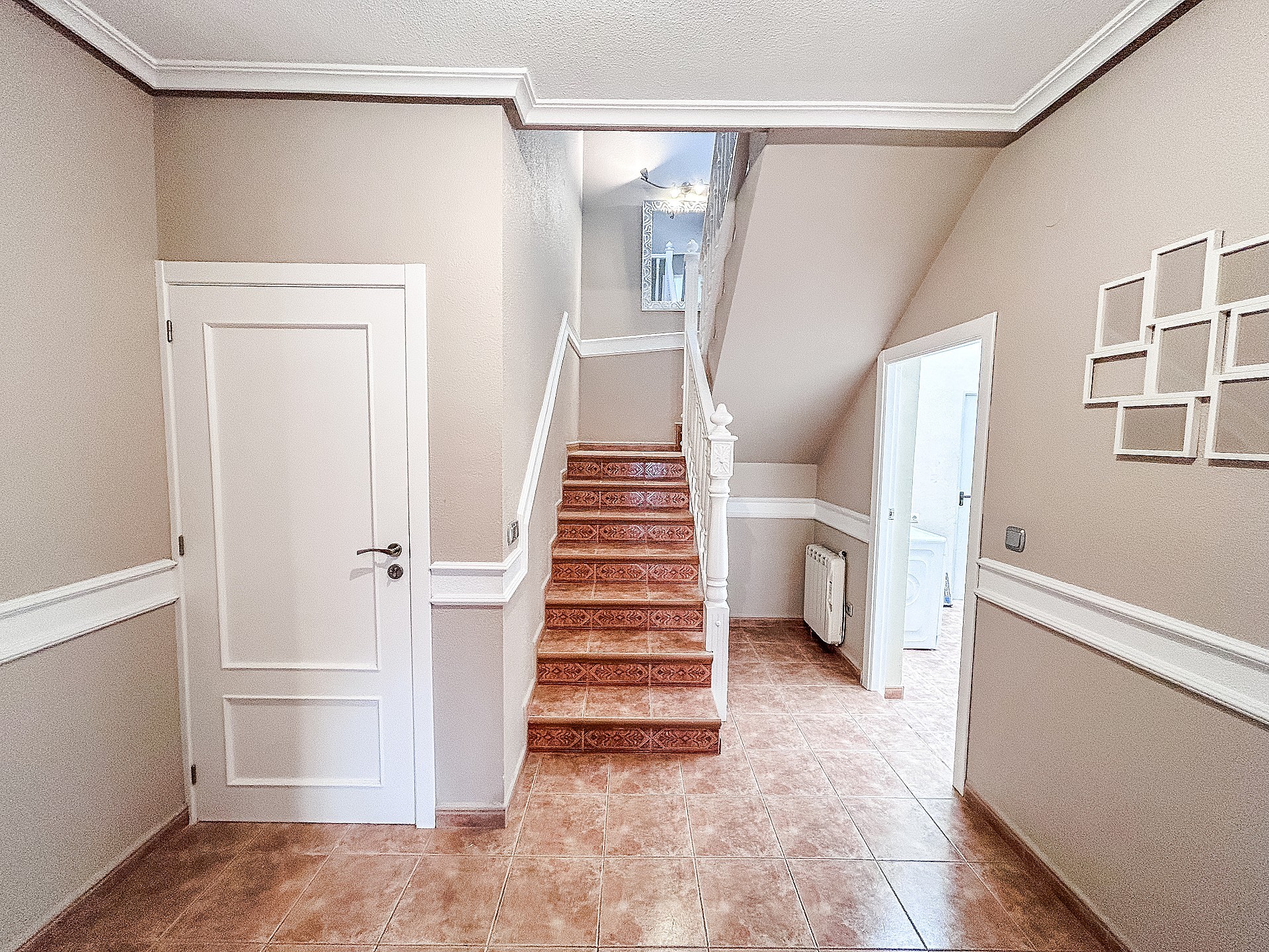 Resale - 5 Bedroom 2 Bathroom Townhouse in Pinoso - - Alicante Resale - 5 Bedroom 2 Bathroom Townhouse in Pinoso - - Alicante