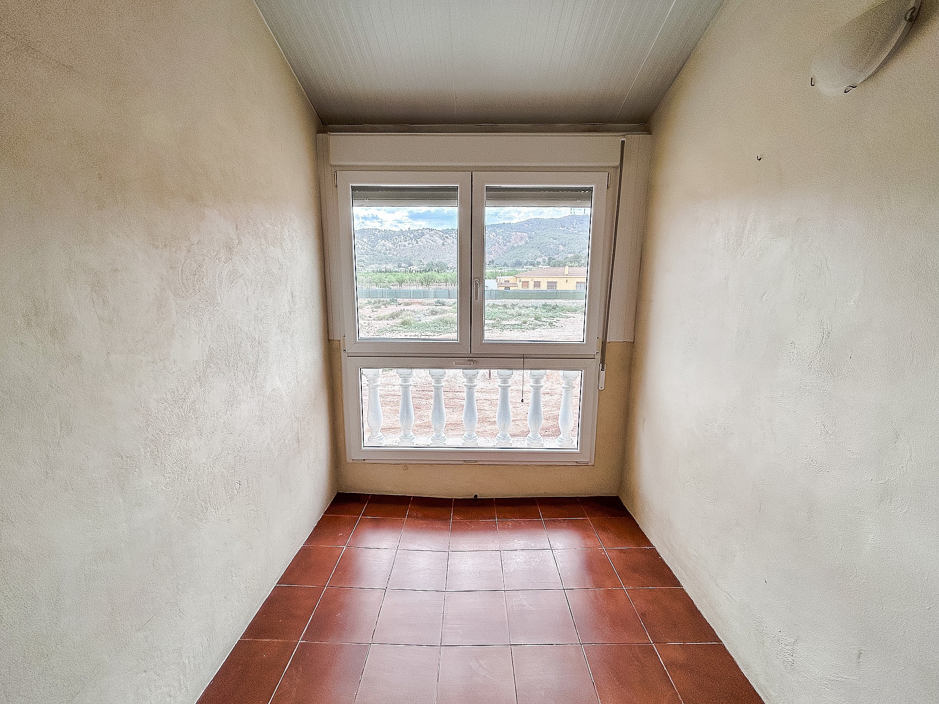 Resale - 5 Bedroom 2 Bathroom Townhouse in Pinoso - - Alicante Resale - 5 Bedroom 2 Bathroom Townhouse in Pinoso - - Alicante