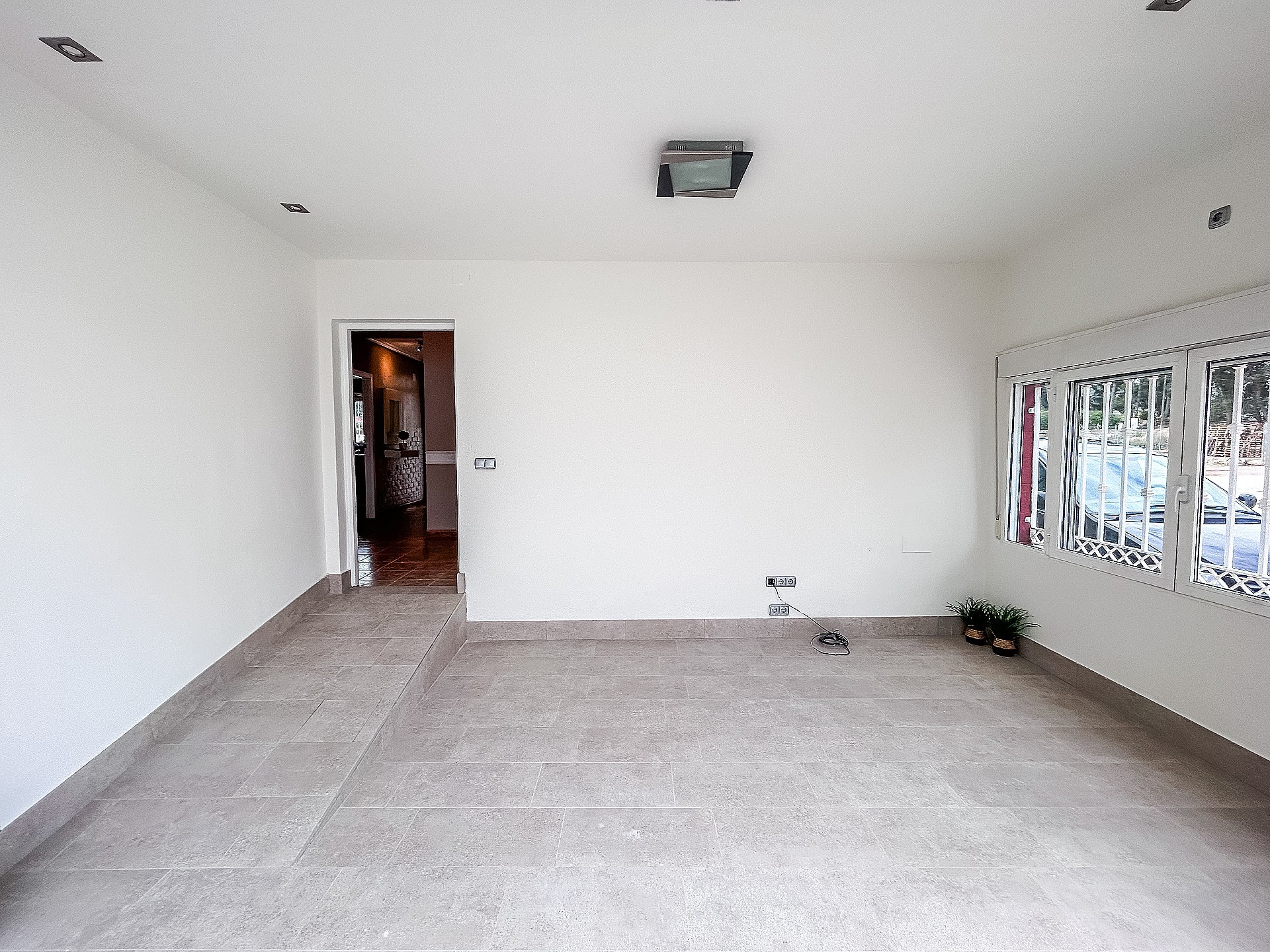 Resale - 5 Bedroom 2 Bathroom Townhouse in Pinoso - - Alicante Resale - 5 Bedroom 2 Bathroom Townhouse in Pinoso - - Alicante