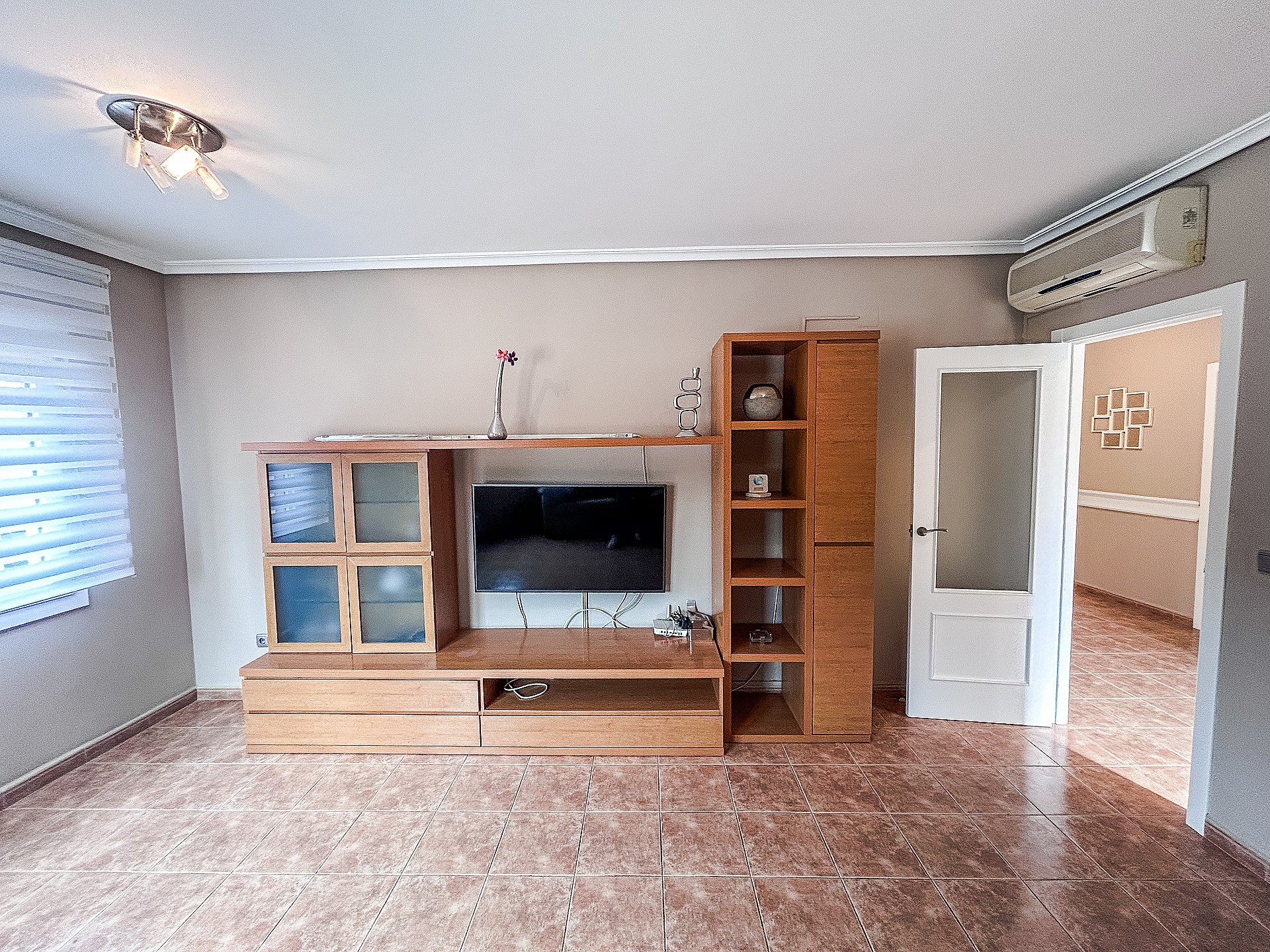 Resale - 5 Bedroom 2 Bathroom Townhouse in Pinoso - - Alicante Resale - 5 Bedroom 2 Bathroom Townhouse in Pinoso - - Alicante
