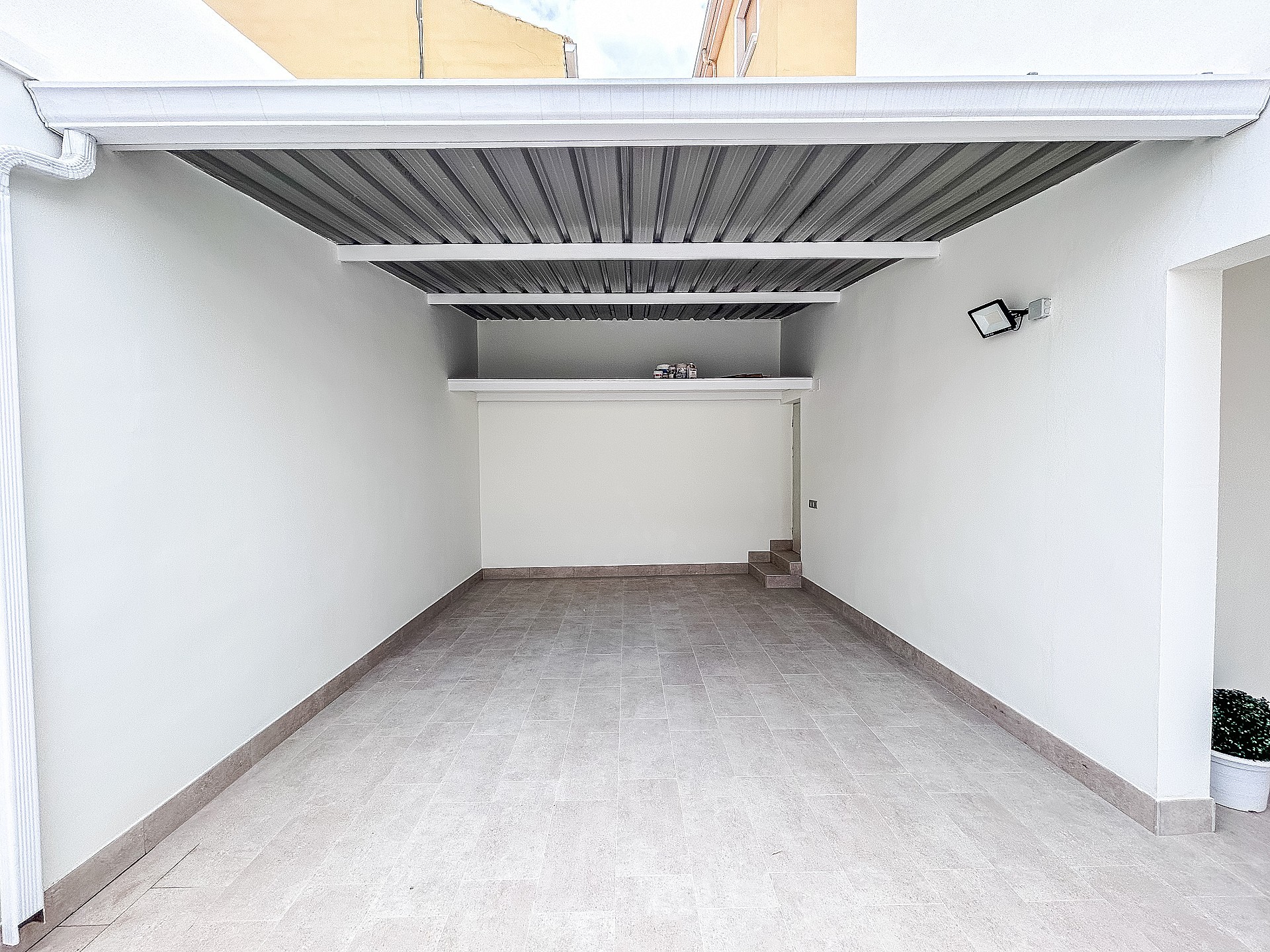Resale - 5 Bedroom 2 Bathroom Townhouse in Pinoso - - Alicante Resale - 5 Bedroom 2 Bathroom Townhouse in Pinoso - - Alicante