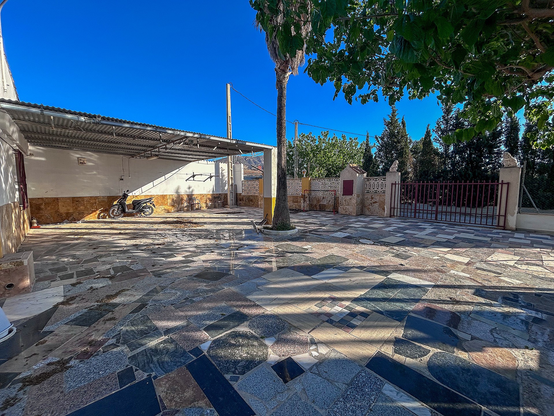 Resale - 4 Bedroom 1 Bathroom Country house in Monforte del Cid - - Alicante Resale - 4 Bedroom 1 Bathroom Country house in Monforte del Cid - - Alicante