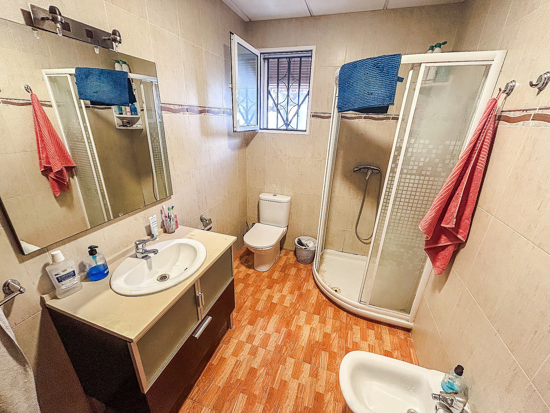 Resale - 4 Bedroom 1 Bathroom Country house in Monforte del Cid - - Alicante Resale - 4 Bedroom 1 Bathroom Country house in Monforte del Cid - - Alicante