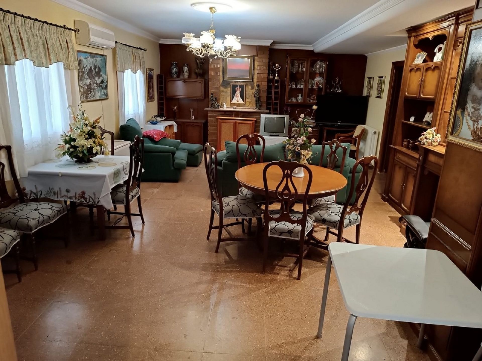 Resale - 4 Bedroom 1 Bathroom Villa in Yecla - - Murcia Resale - 4 Bedroom 1 Bathroom Villa in Yecla - - Murcia